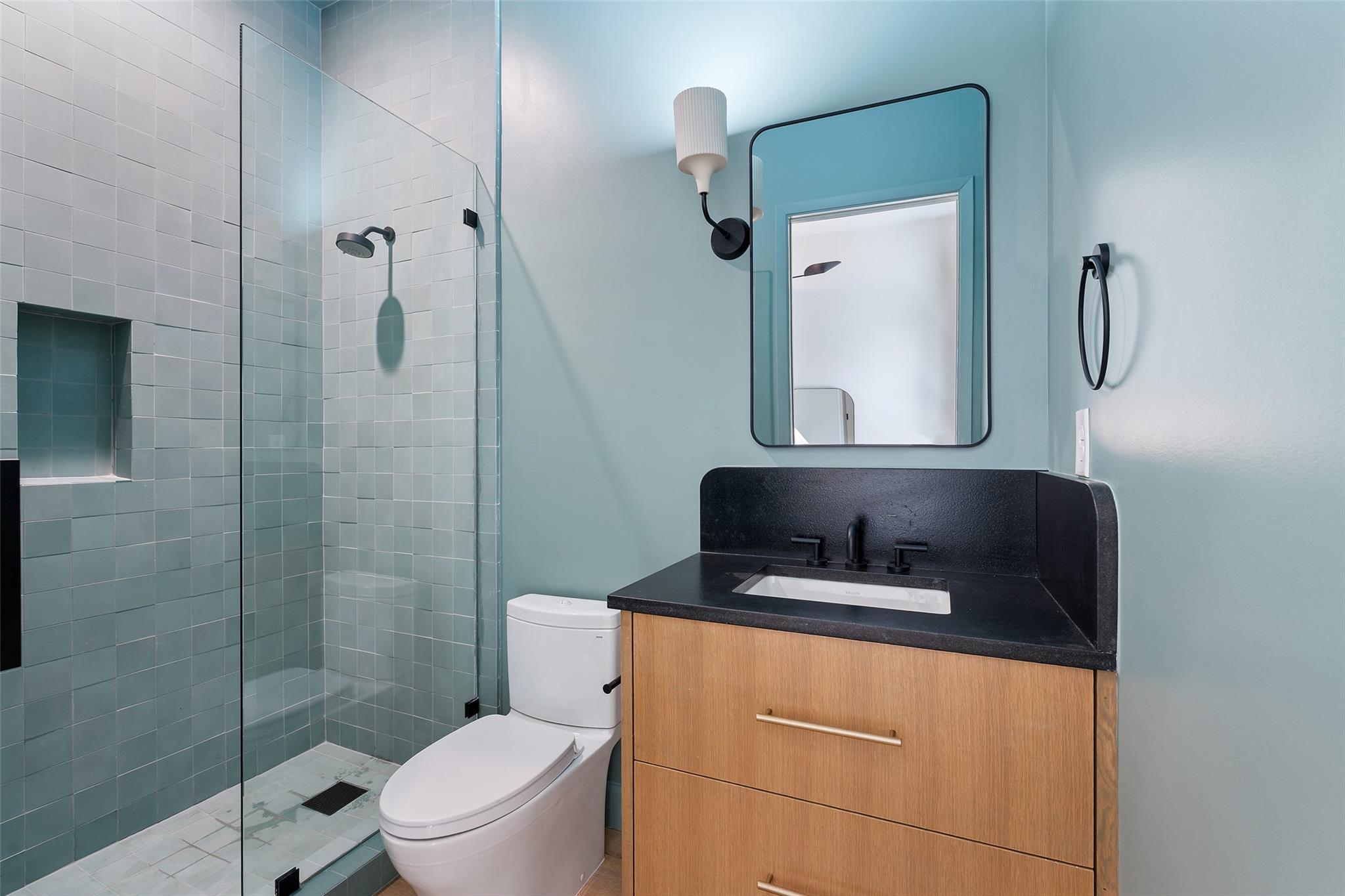 5218 Valley Oak Dr, Austin, TX 78731