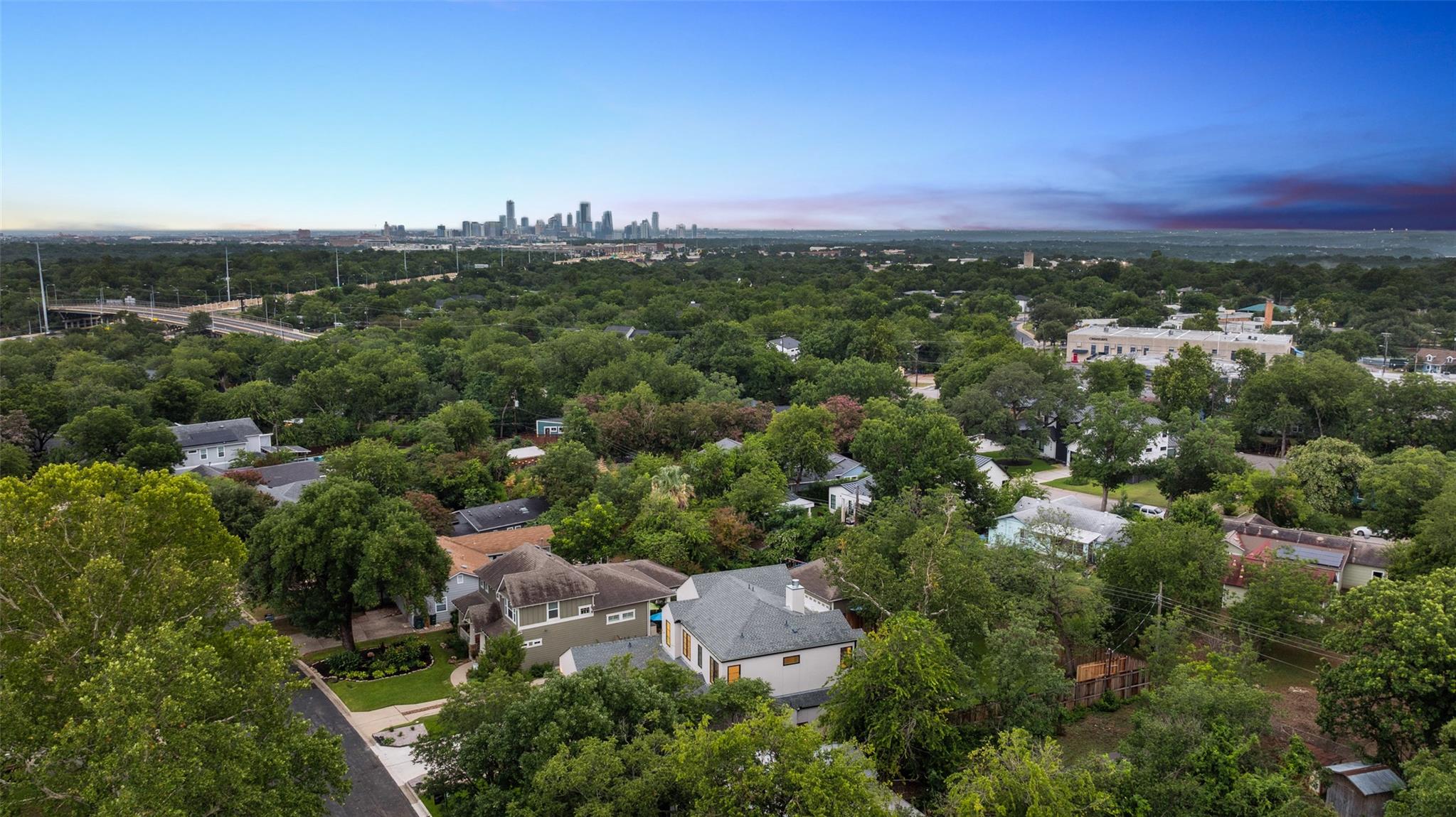 5218 Valley Oak Dr, Austin, TX 78731