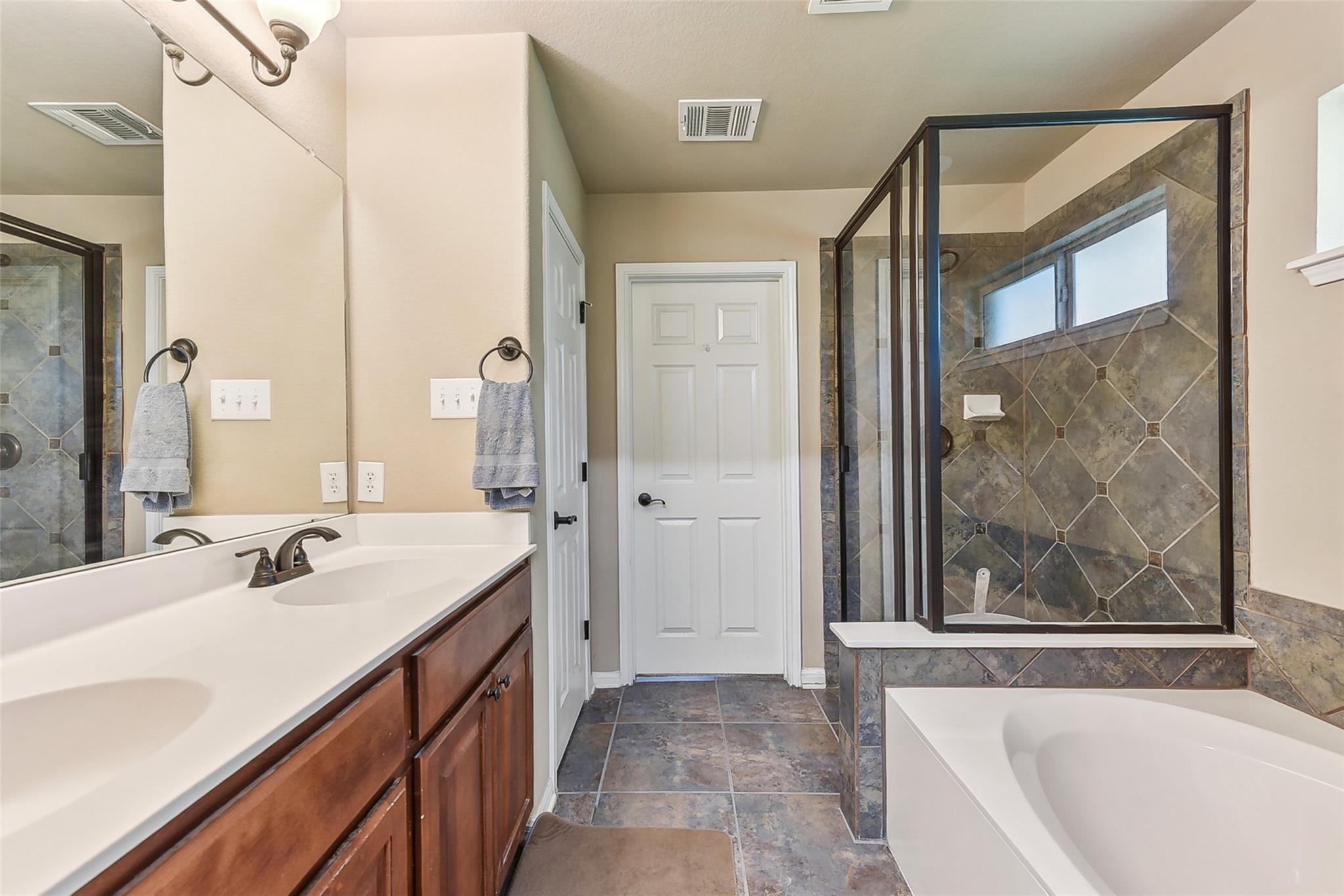 201 Tulip Trail Bnd, Cedar Park, TX 78613