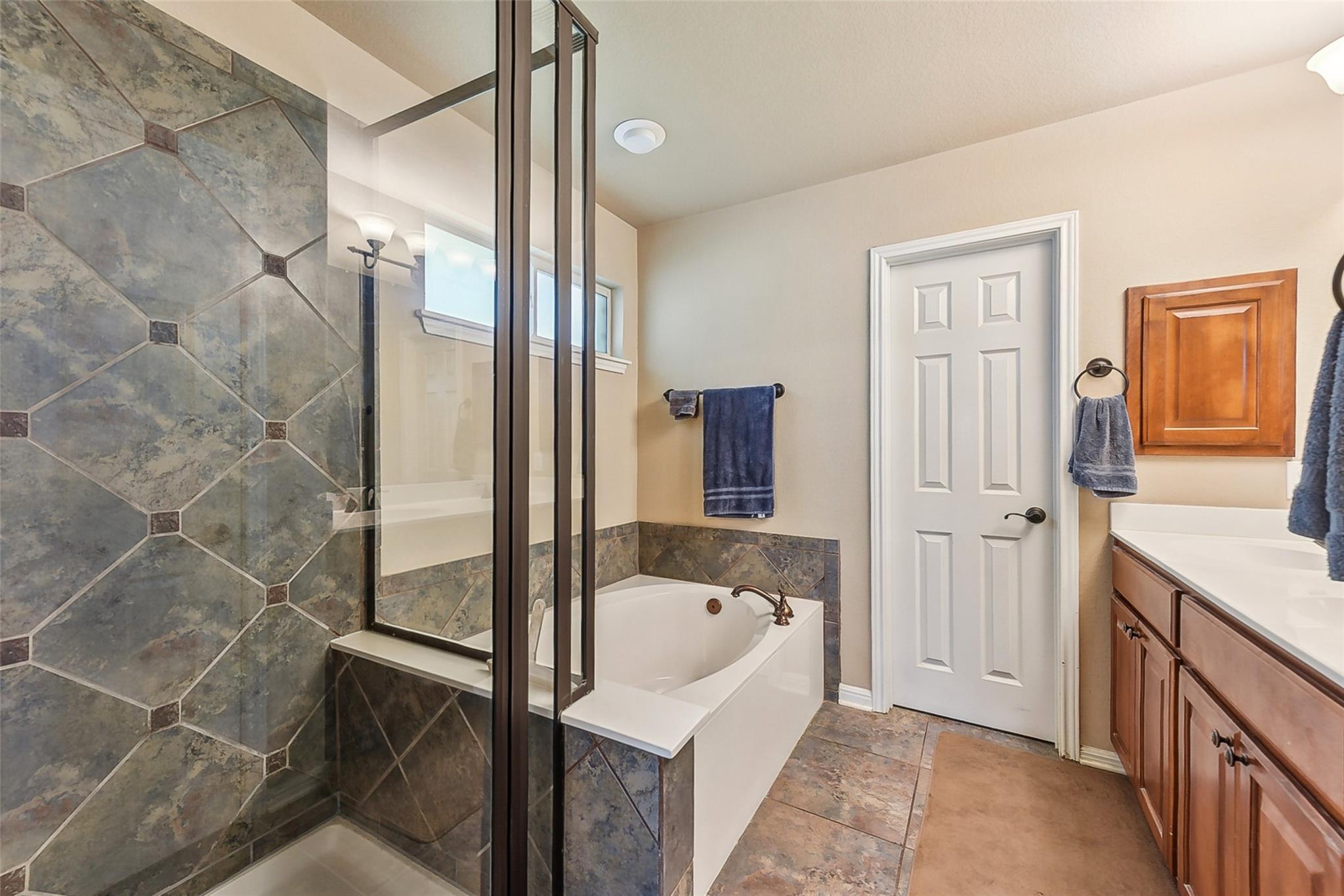 201 Tulip Trail Bnd, Cedar Park, TX 78613