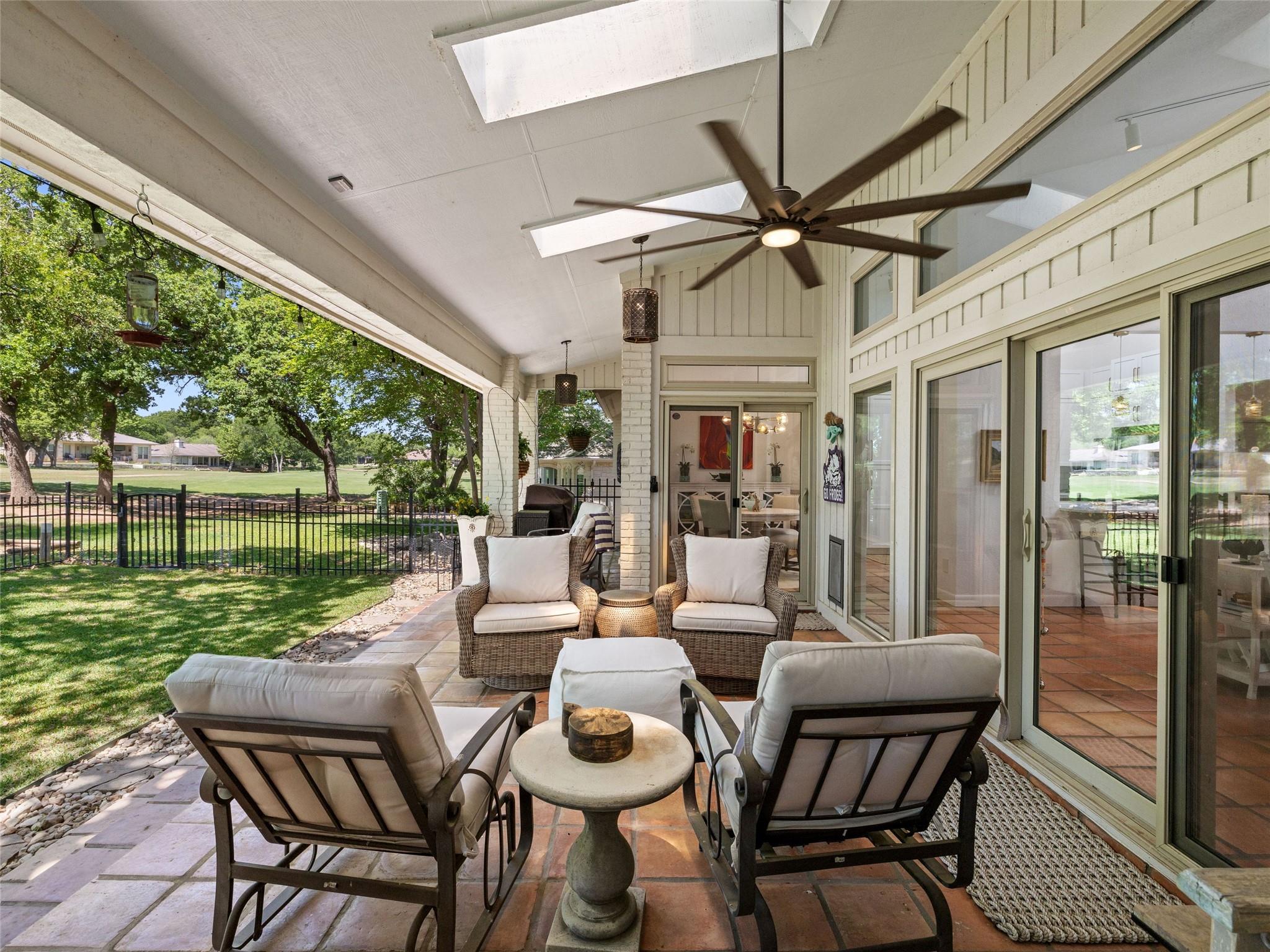 106 Southern Spur, Horseshoe Bay, TX 78657