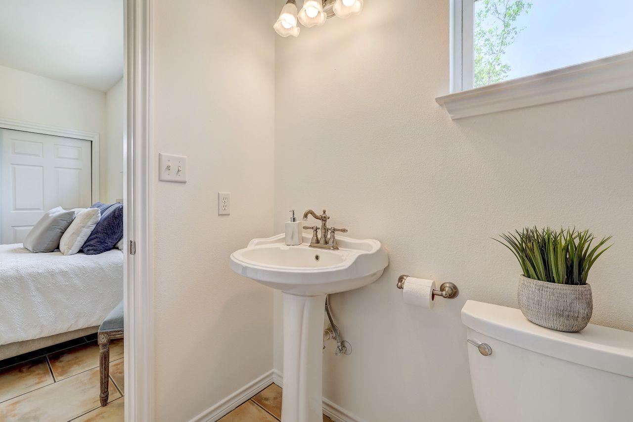 195 Live Oak, Liberty Hill, TX 78642