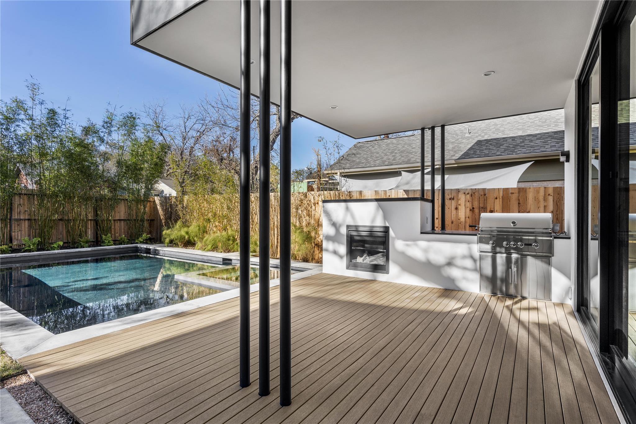 912 Jewell St, Austin, TX 78704