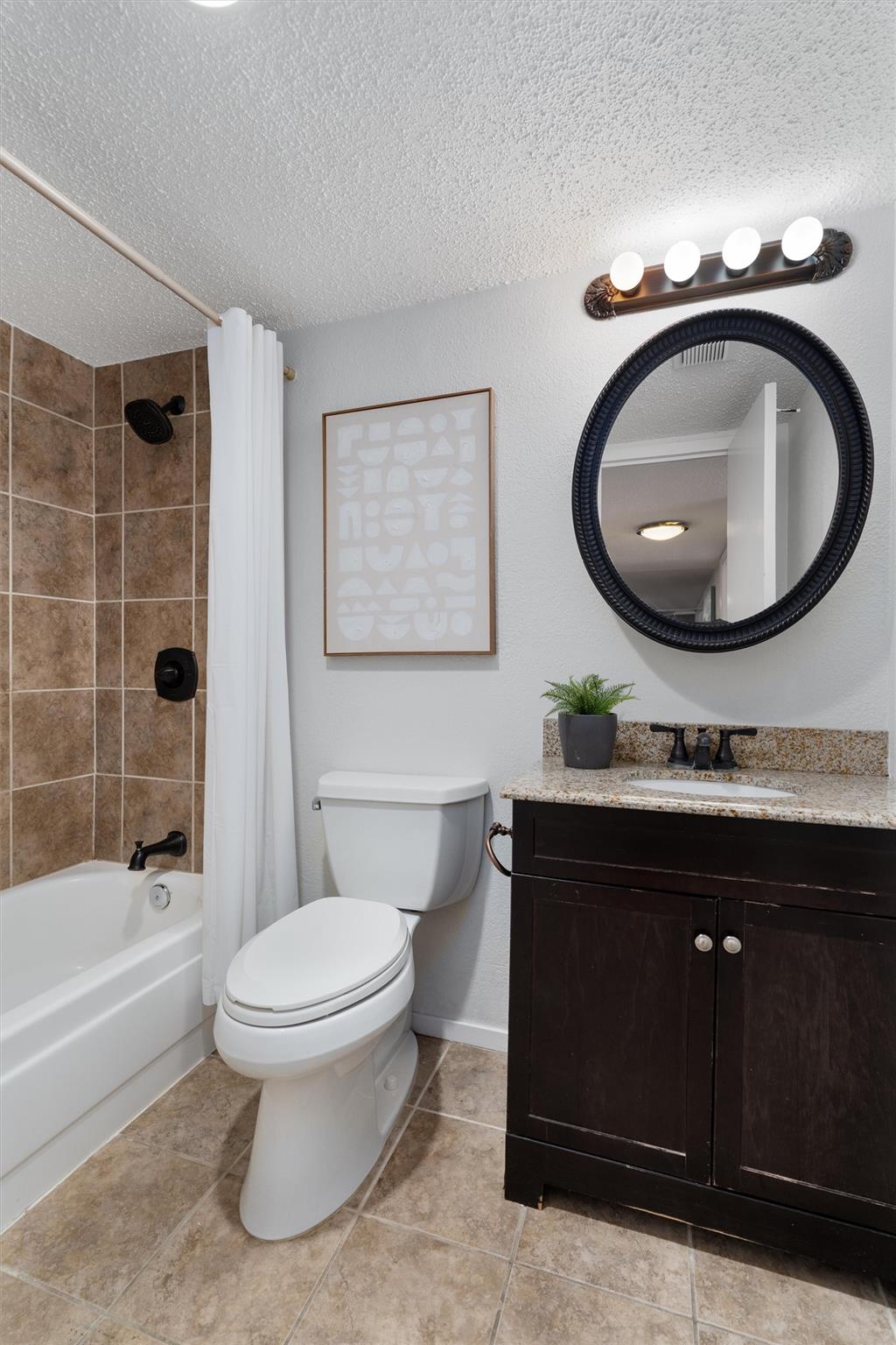 1800 Lavaca St # A108, Austin, TX 78701