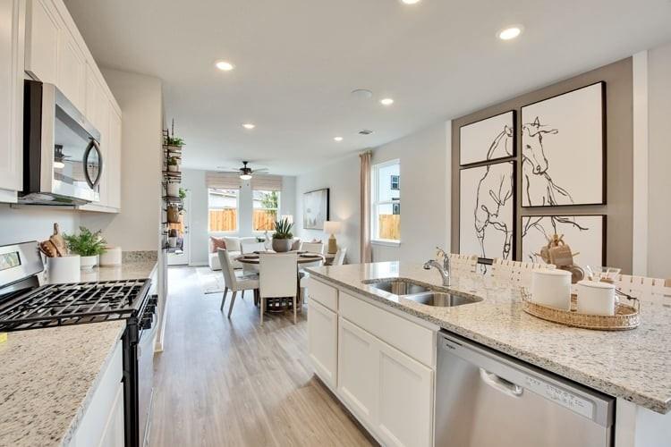 142 Two Bits Ln, Elgin, TX 78621