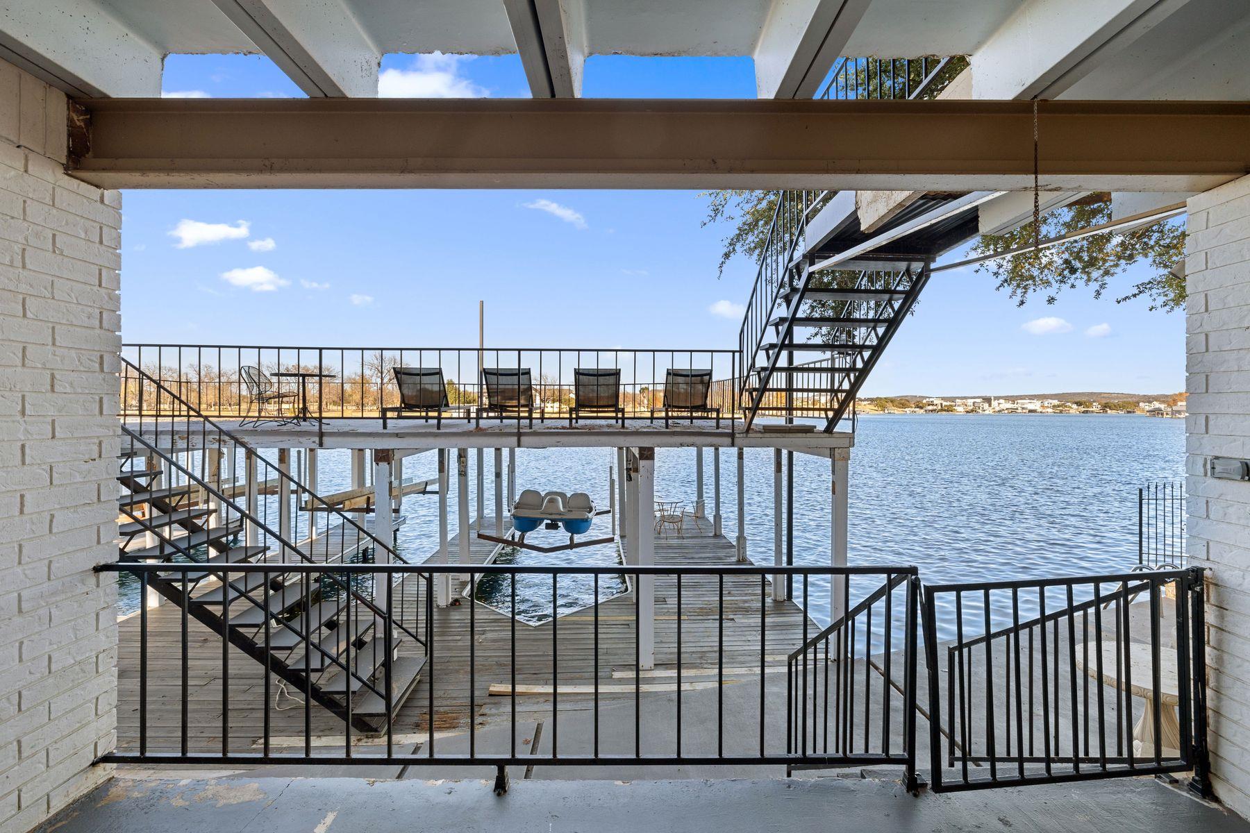 421 Yucca Dr, Kingsland, TX 78639