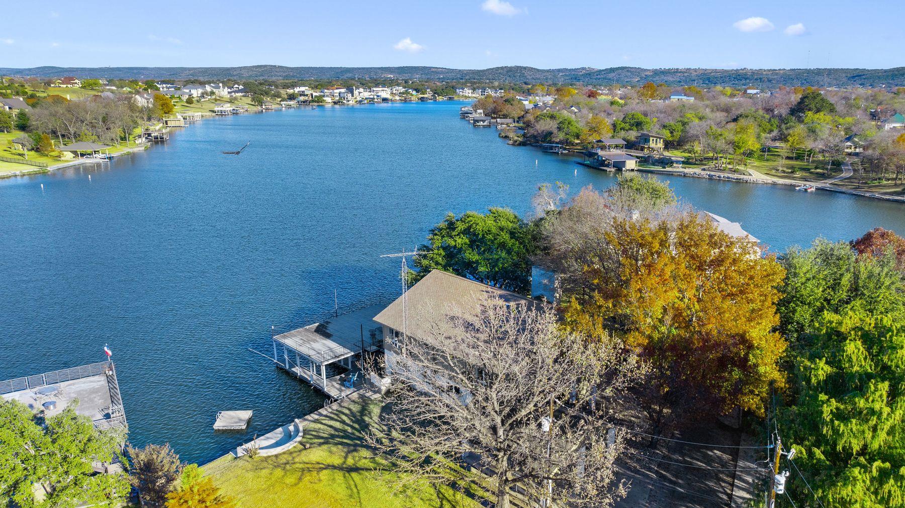 421 Yucca Dr, Kingsland, TX 78639