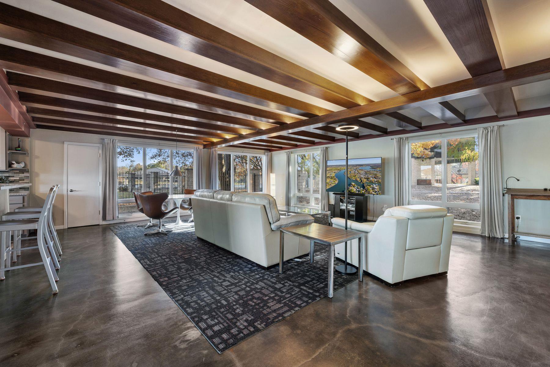 421 Yucca Dr, Kingsland, TX 78639