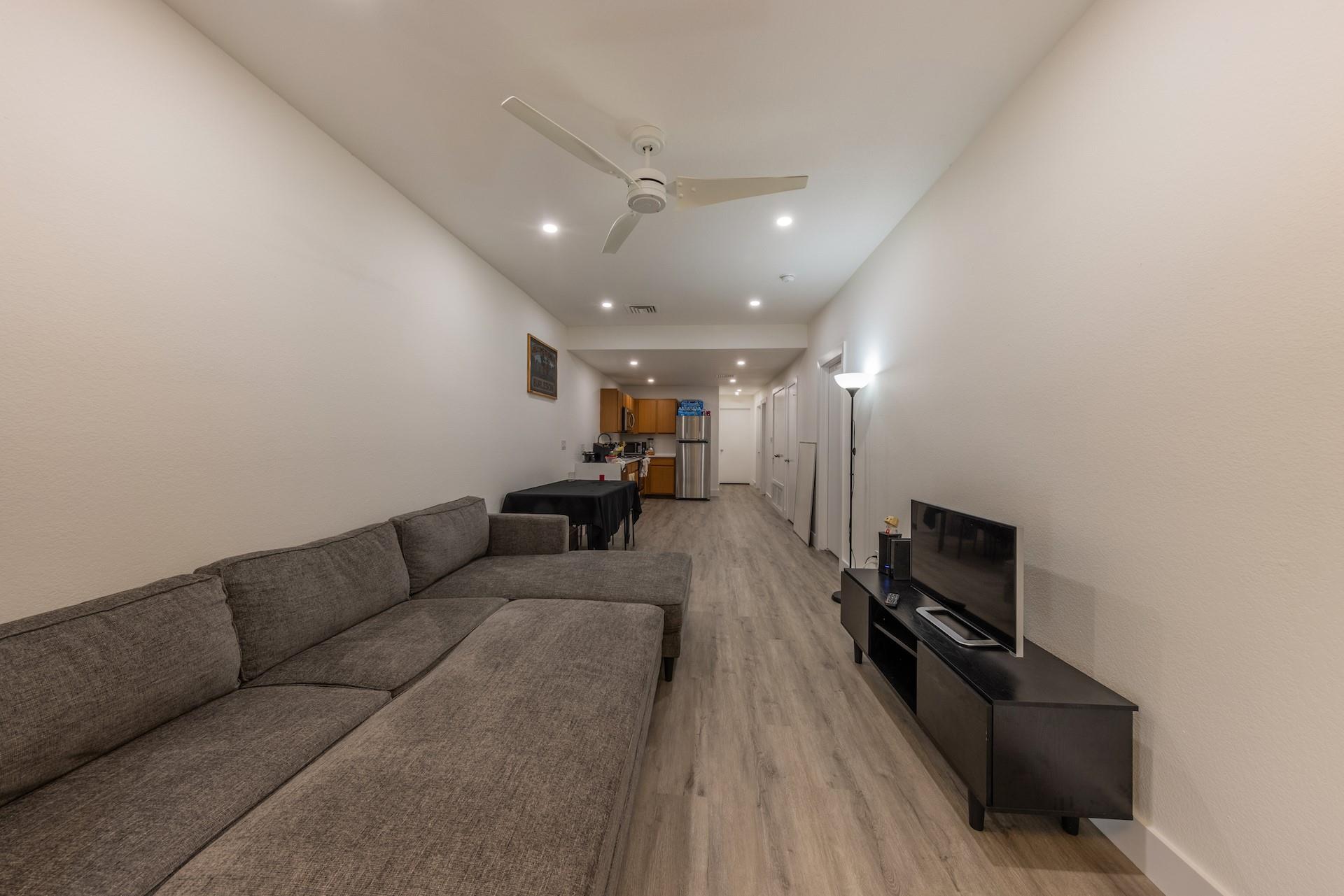 2824 Rio Grande St # 202, Austin, TX 78705