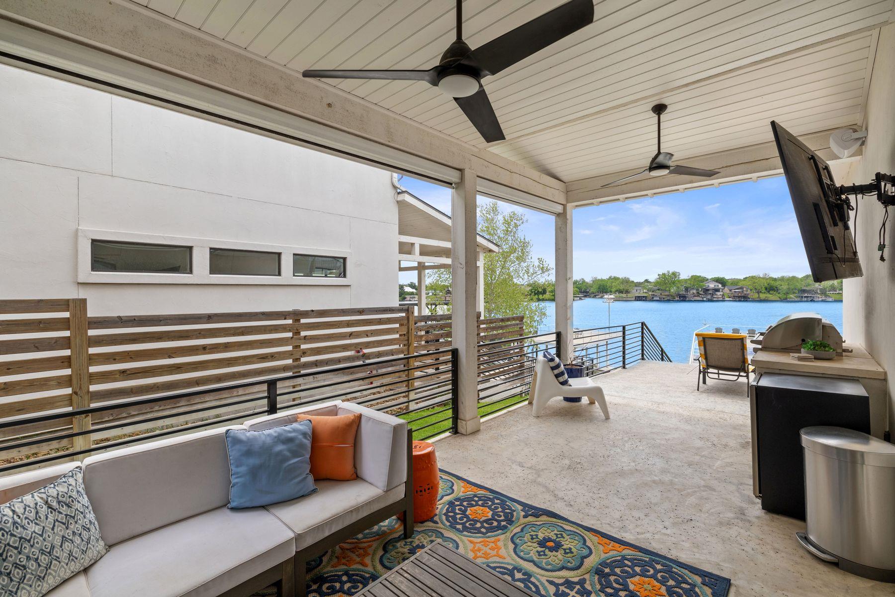 1324 Euel Moore Dr, Kingsland, TX 78639