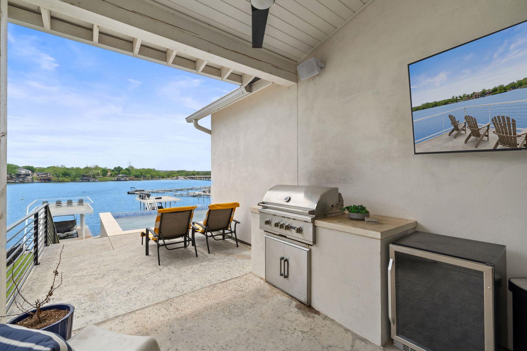 1324 Euel Moore Dr, Kingsland, TX 78639