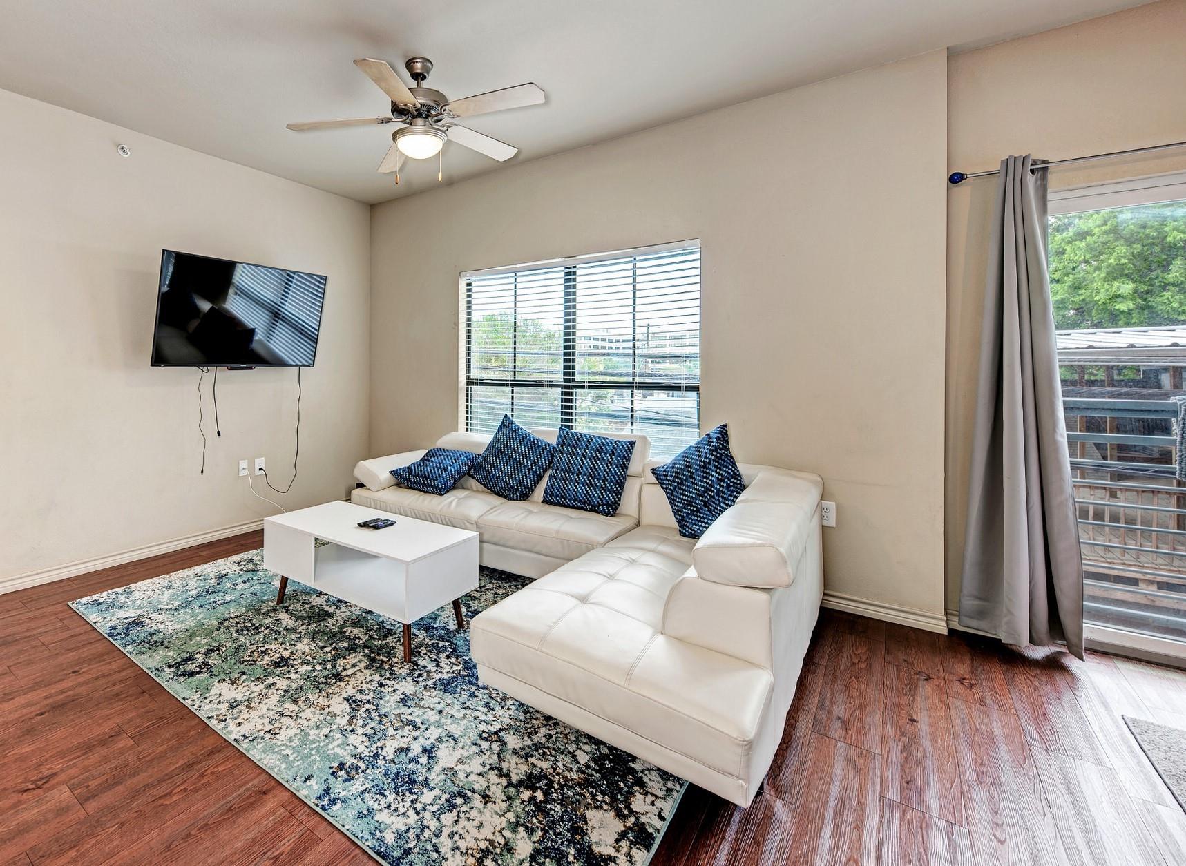 5117 N Lamar Blvd # 204, Austin, TX 78751