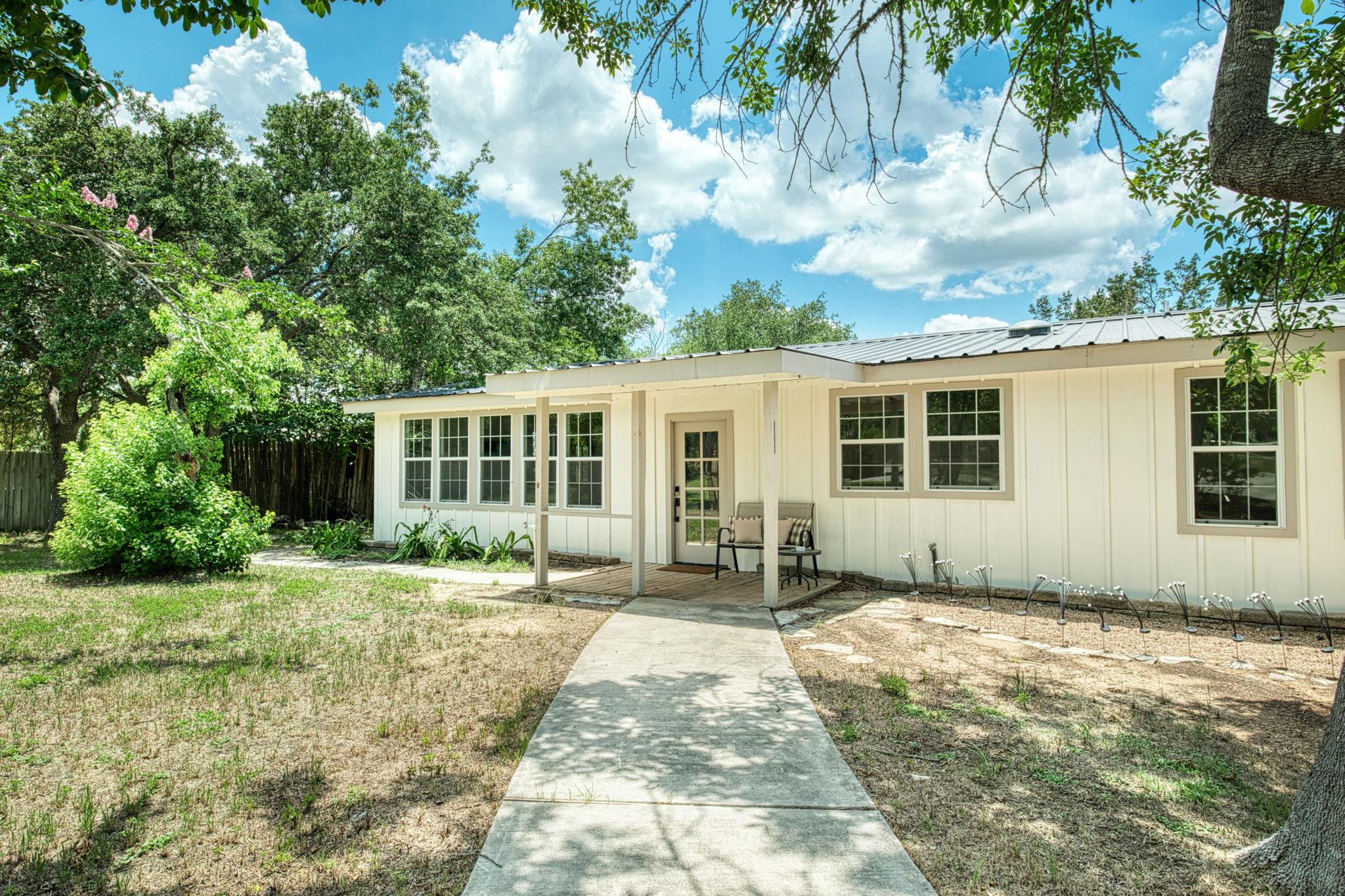 1606 Lone Man Mountain Rd, Wimberley, TX 78676