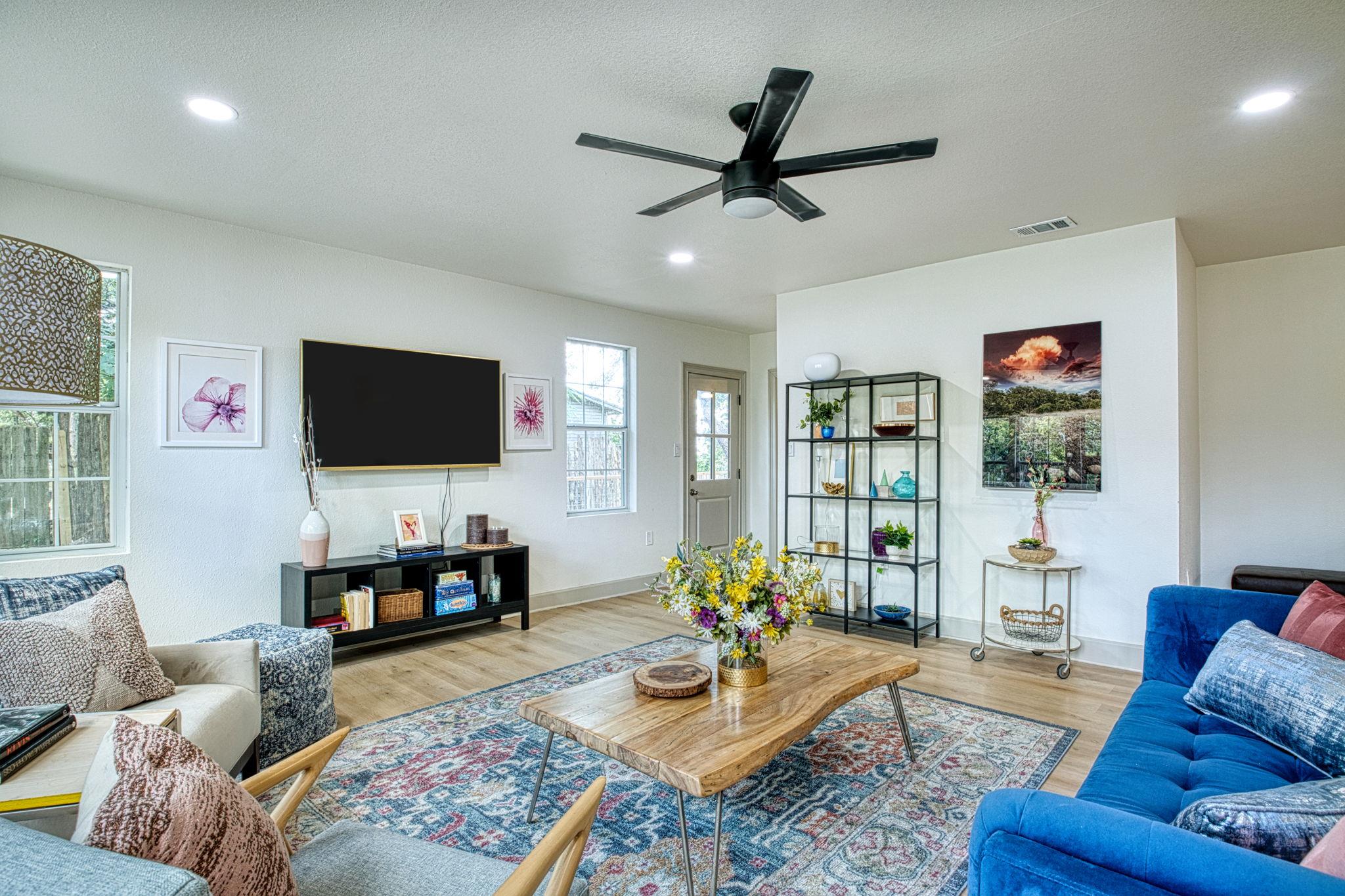 1606 Lone Man Mountain Rd, Wimberley, TX 78676