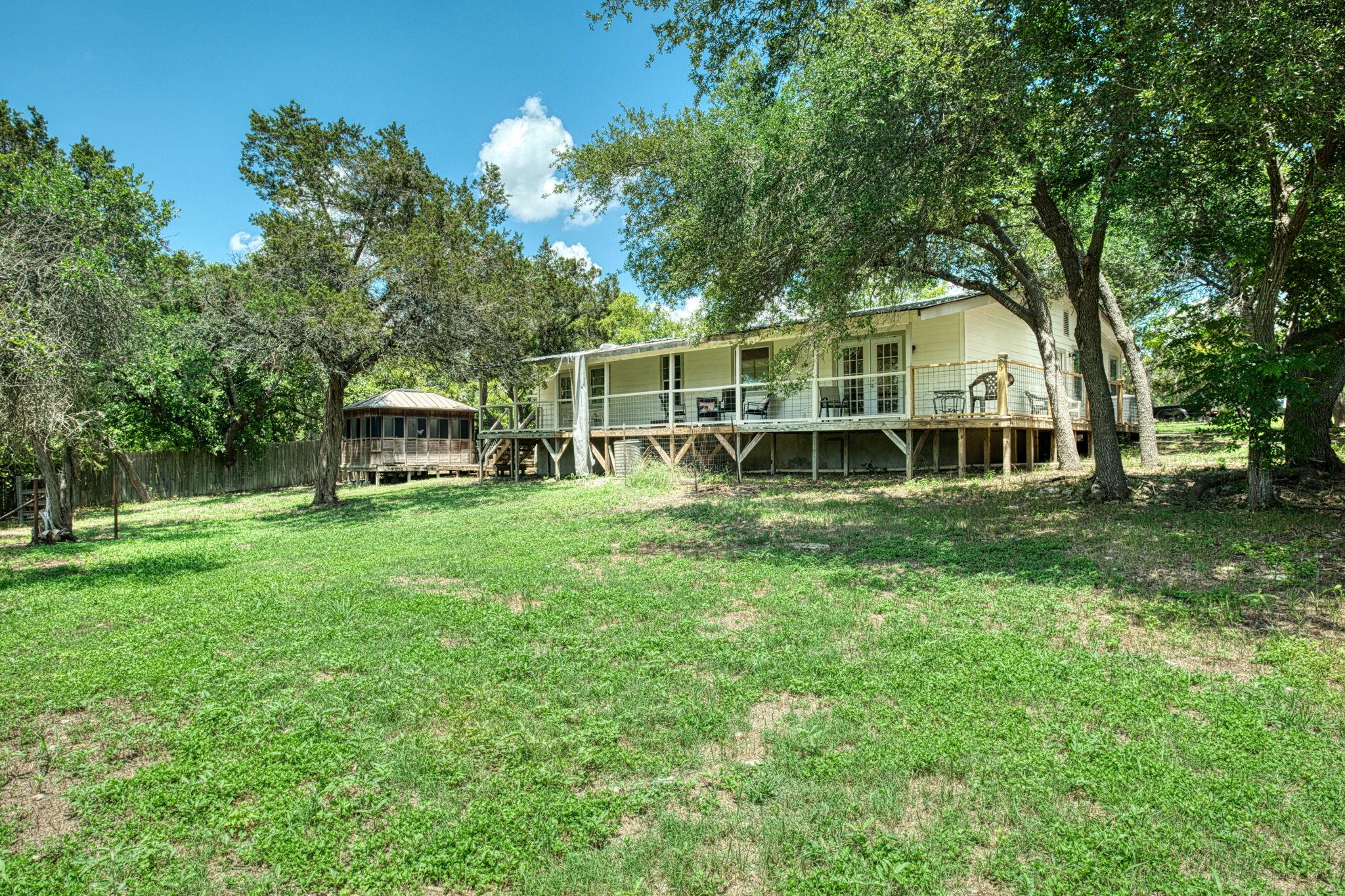 1606 Lone Man Mountain Rd, Wimberley, TX 78676