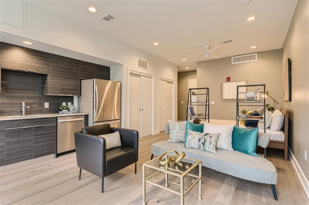 1800 E 4th St # 333, Austin, TX 78702