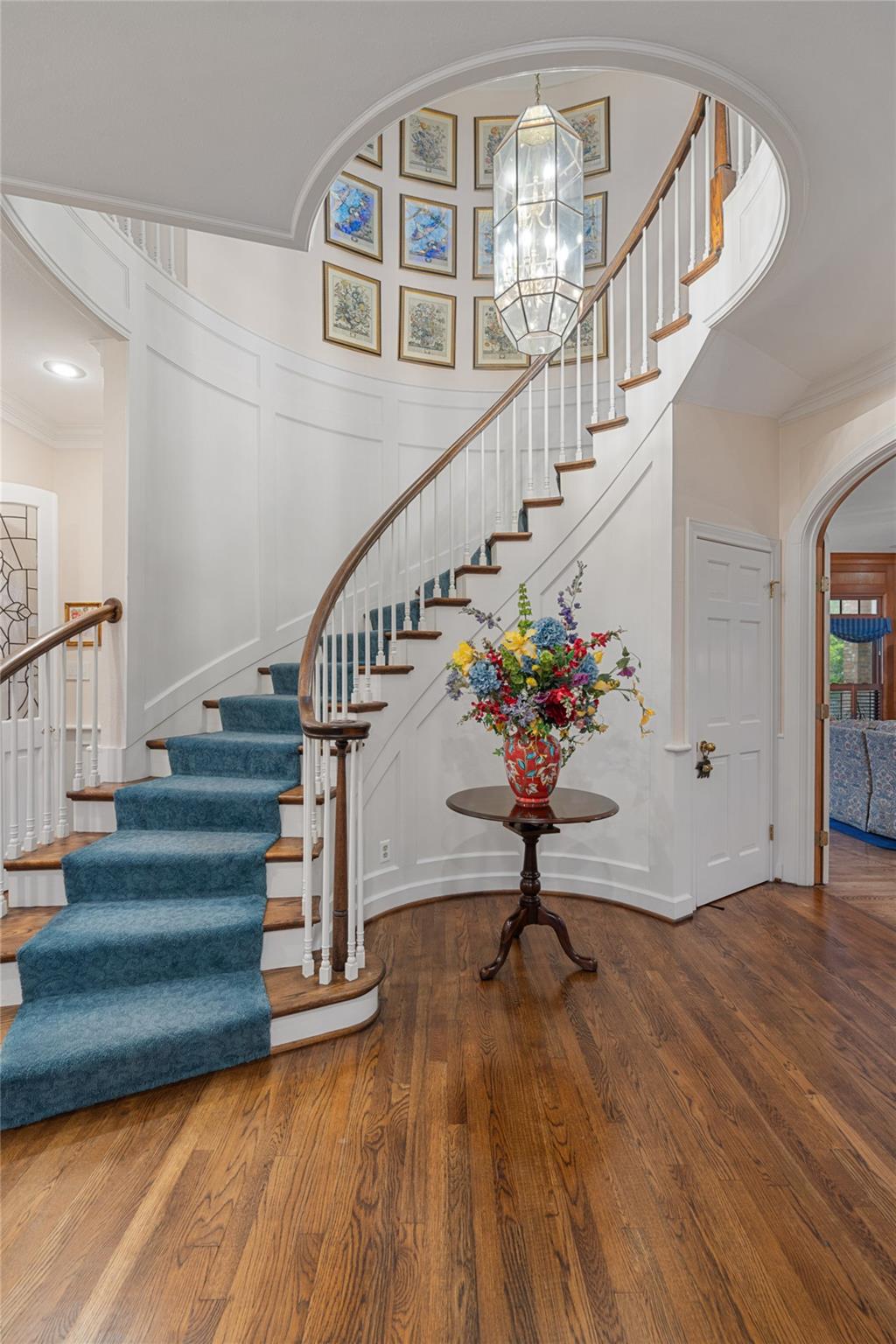 12 Hedge Ln, Austin, TX 78746