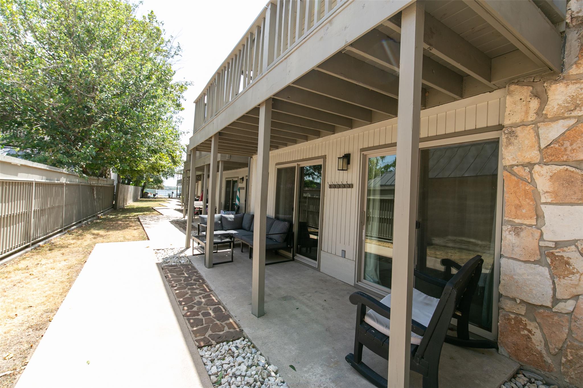 104 Cove E # 103, Horseshoe Bay, TX 78657