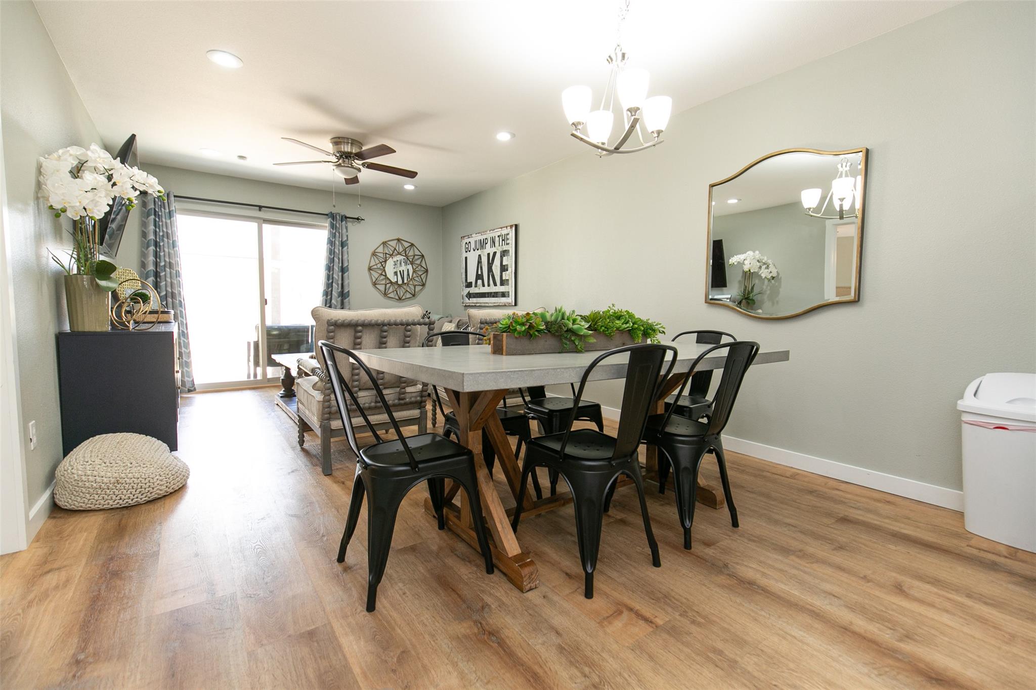 104 Cove E # 103, Horseshoe Bay, TX 78657