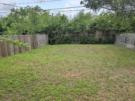 1213 GREGORY Ln, Round Rock, TX 78664
