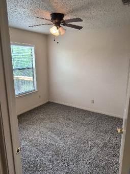1213 GREGORY Ln, Round Rock, TX 78664