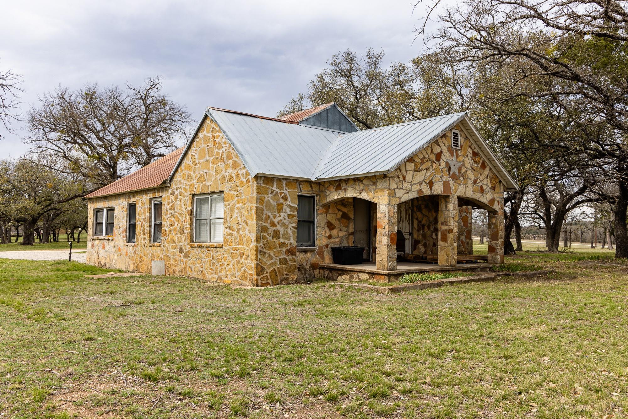 4120 County Road 158, Evant, TX 76525