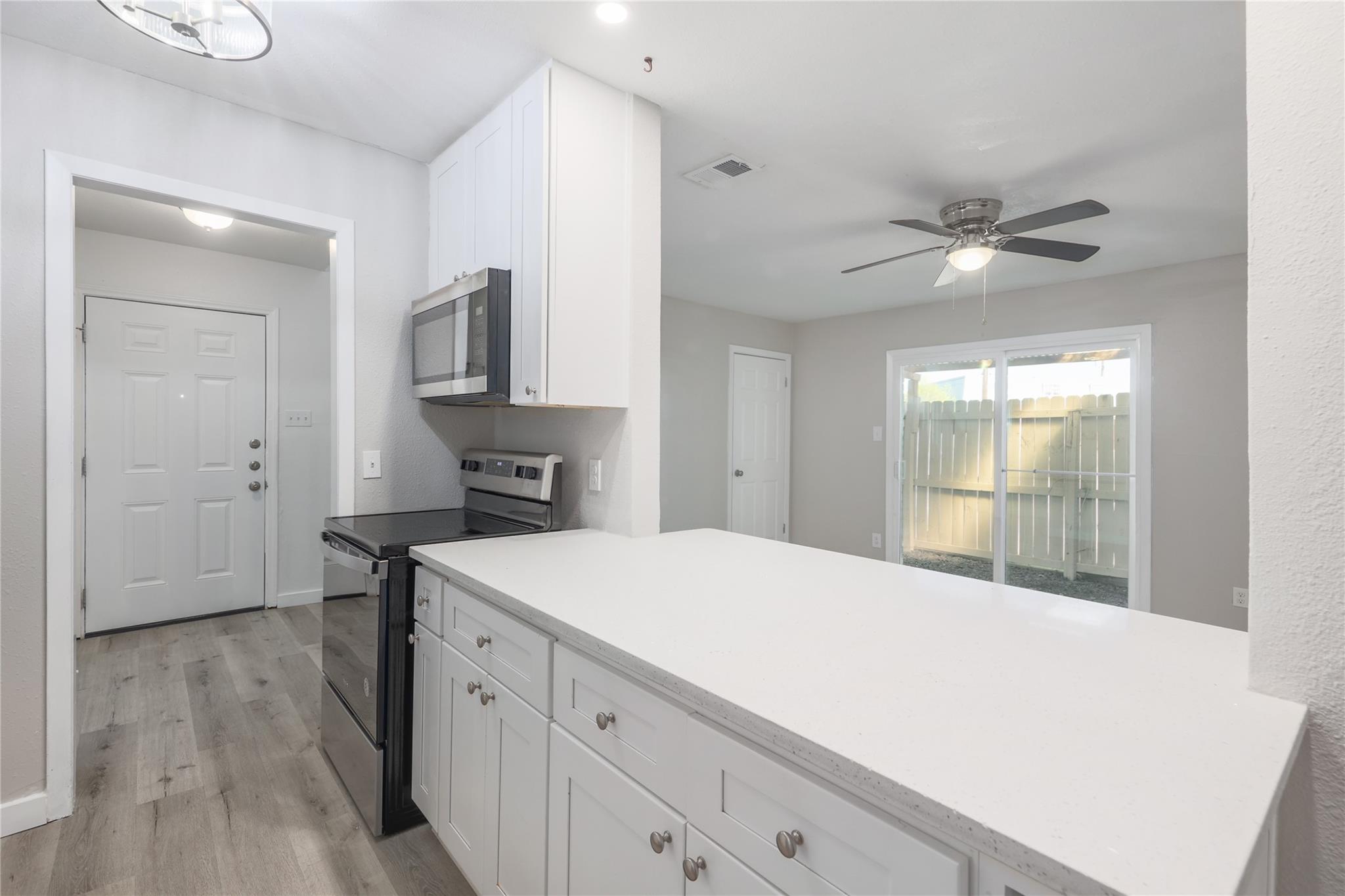 2201 mission hill Cir, Austin, TX 78741