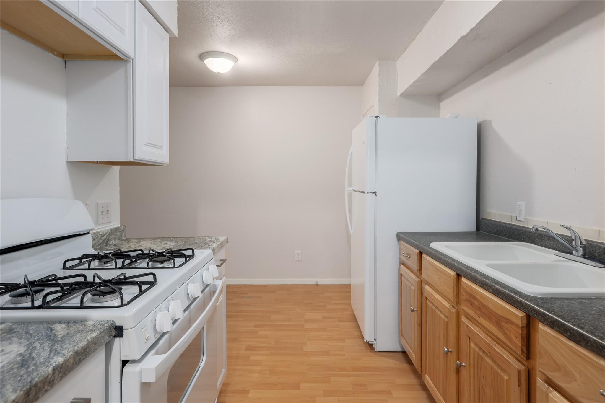 2201 mission hill Cir, Austin, TX 78741