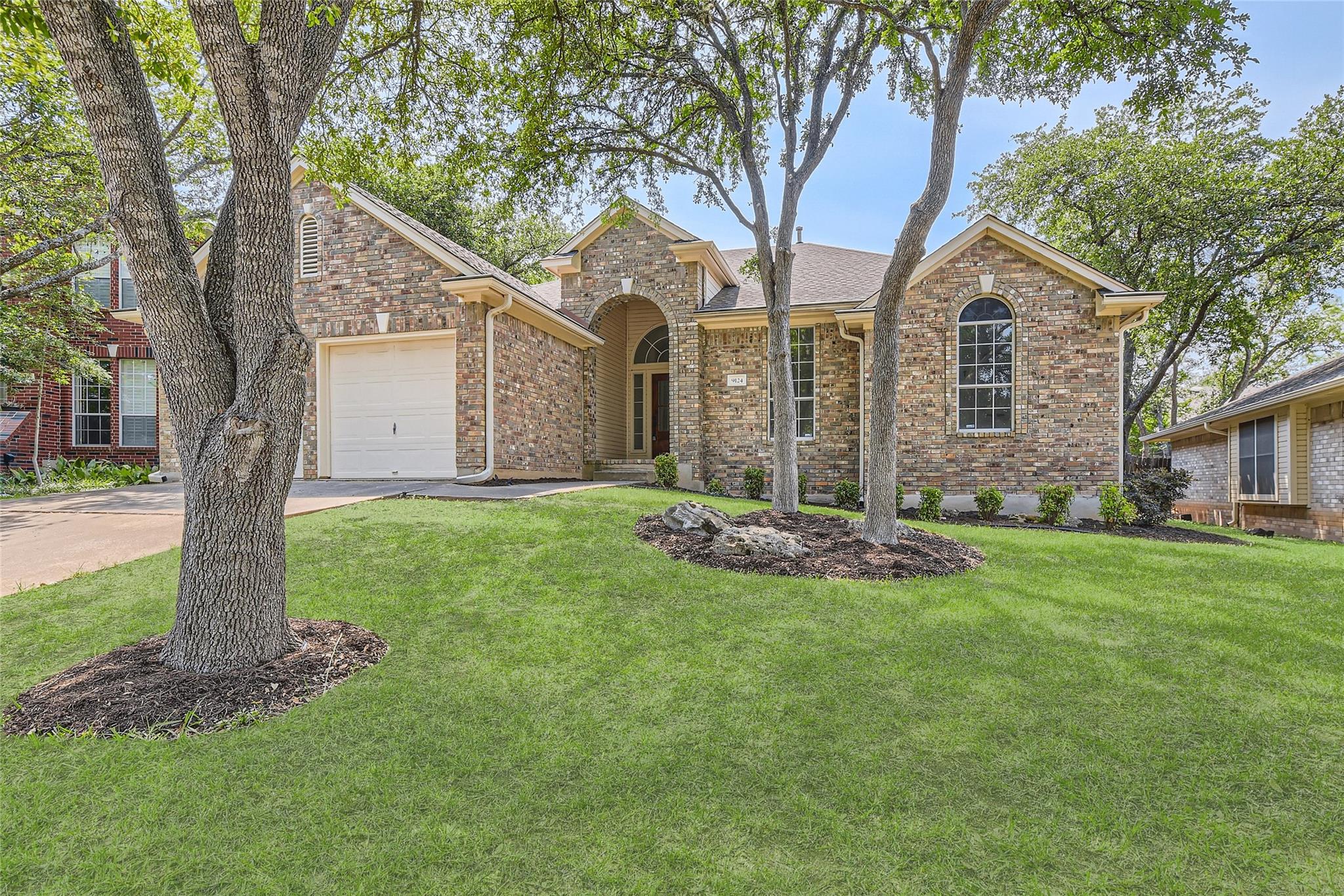 9124 Fainwood Ln, Austin, TX 78749