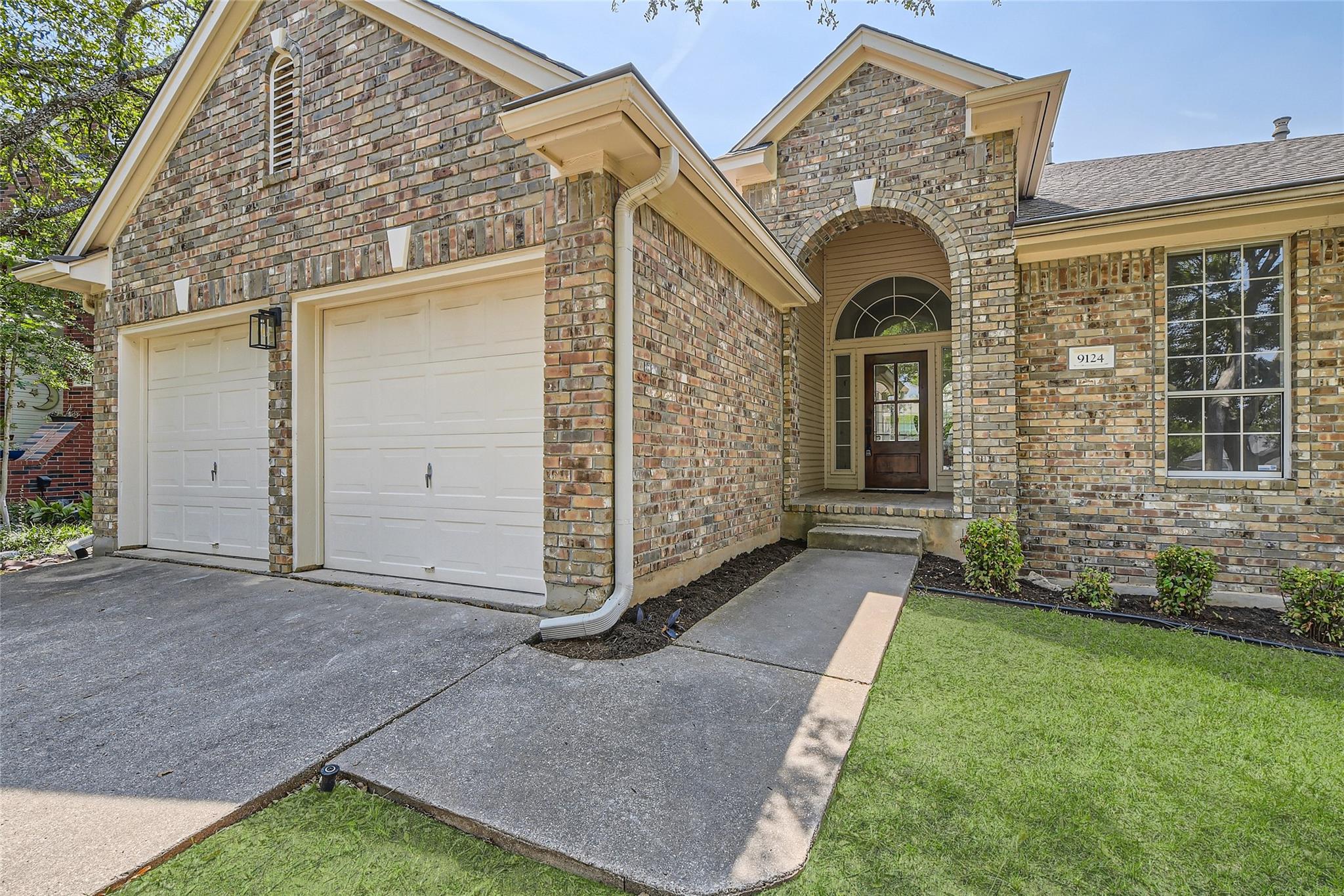 9124 Fainwood Ln, Austin, TX 78749