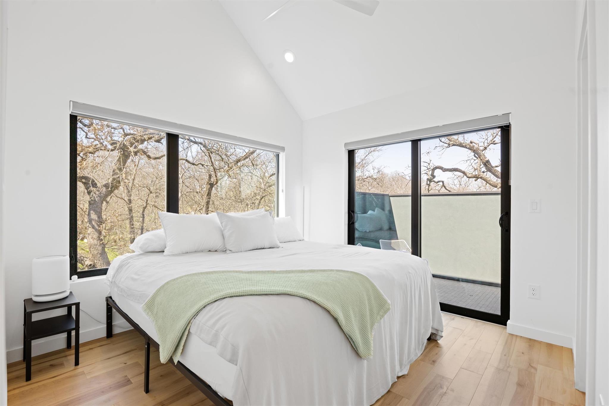 1202 Greenwood Ave, Austin, TX 78721