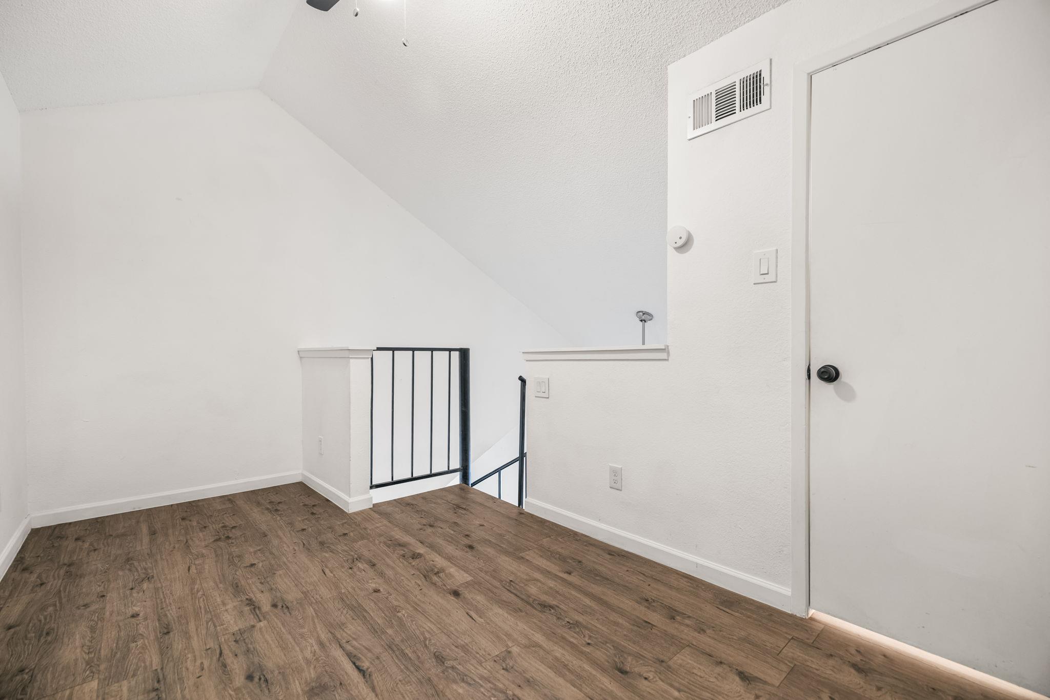 1840 Burton Dr # 110, Austin, TX 78741