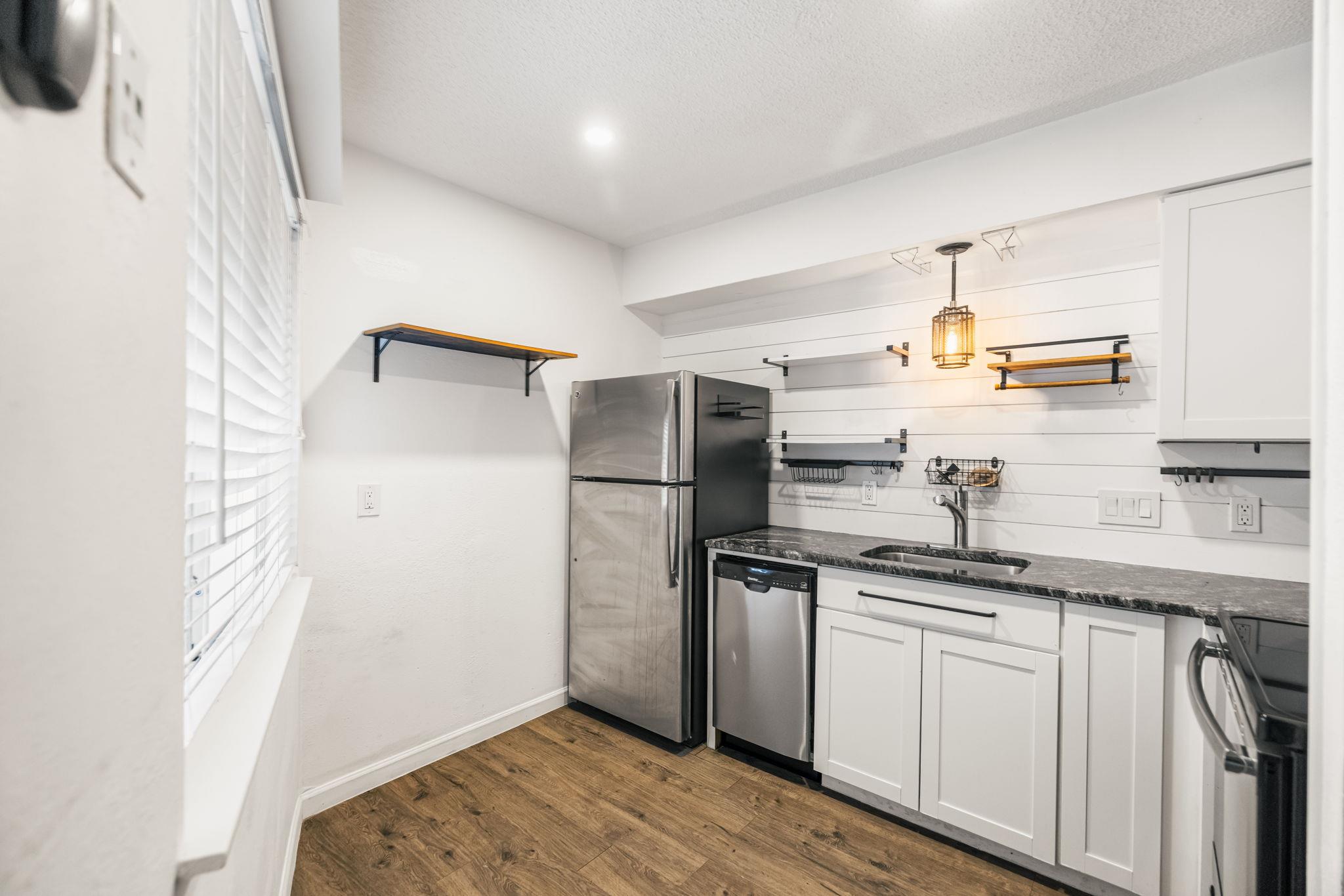 1840 Burton Dr # 110, Austin, TX 78741