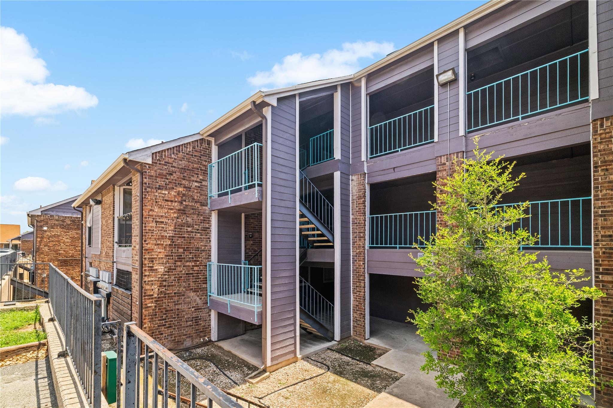 1840 Burton Dr # 110, Austin, TX 78741