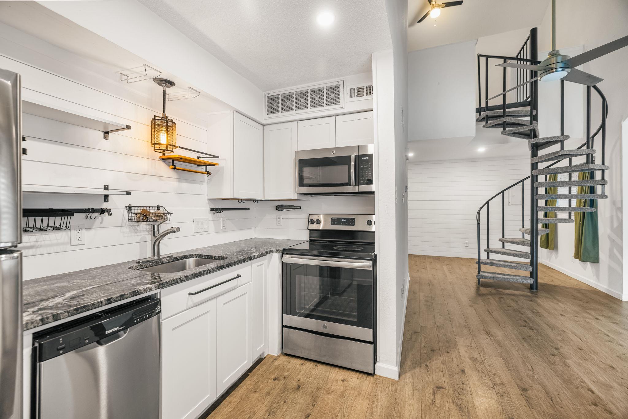 1840 Burton Dr # 110, Austin, TX 78741