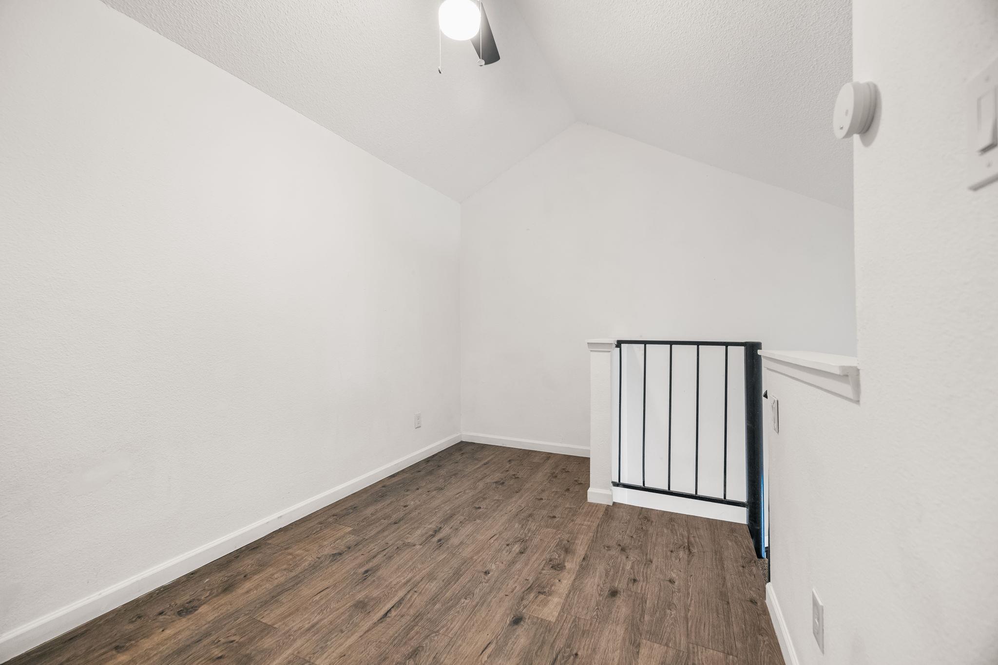 1840 Burton Dr # 110, Austin, TX 78741