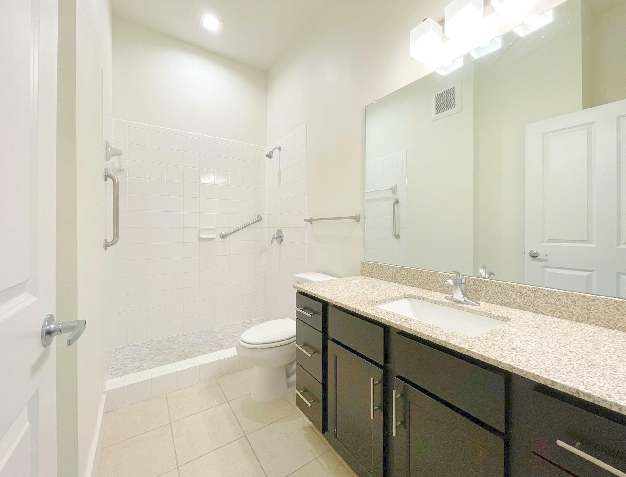 2400 Louis Henna Blvd # 103, Round Rock, TX 78664