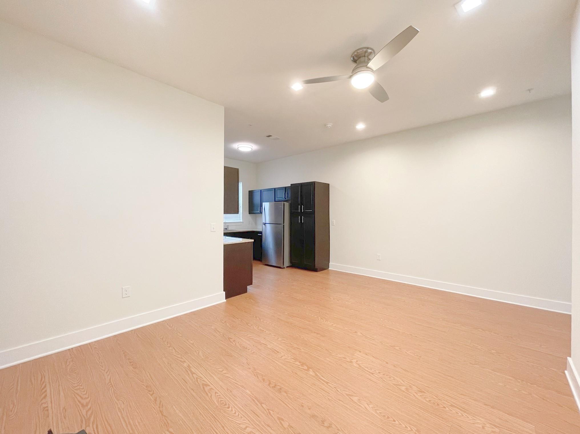 2400 Louis Henna Blvd # 103, Round Rock, TX 78664