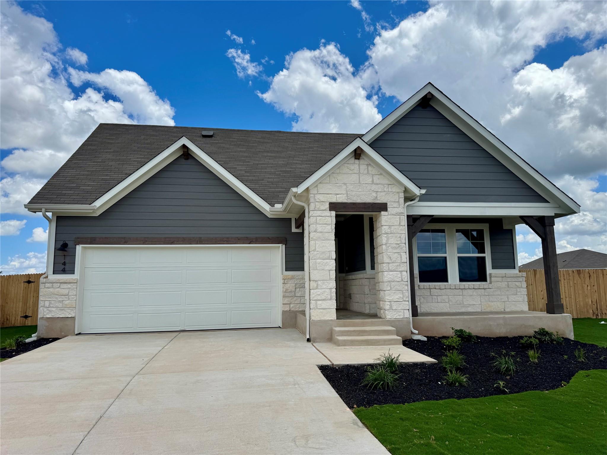 144 Bonnellis Roost, Cedar Creek, TX 78612