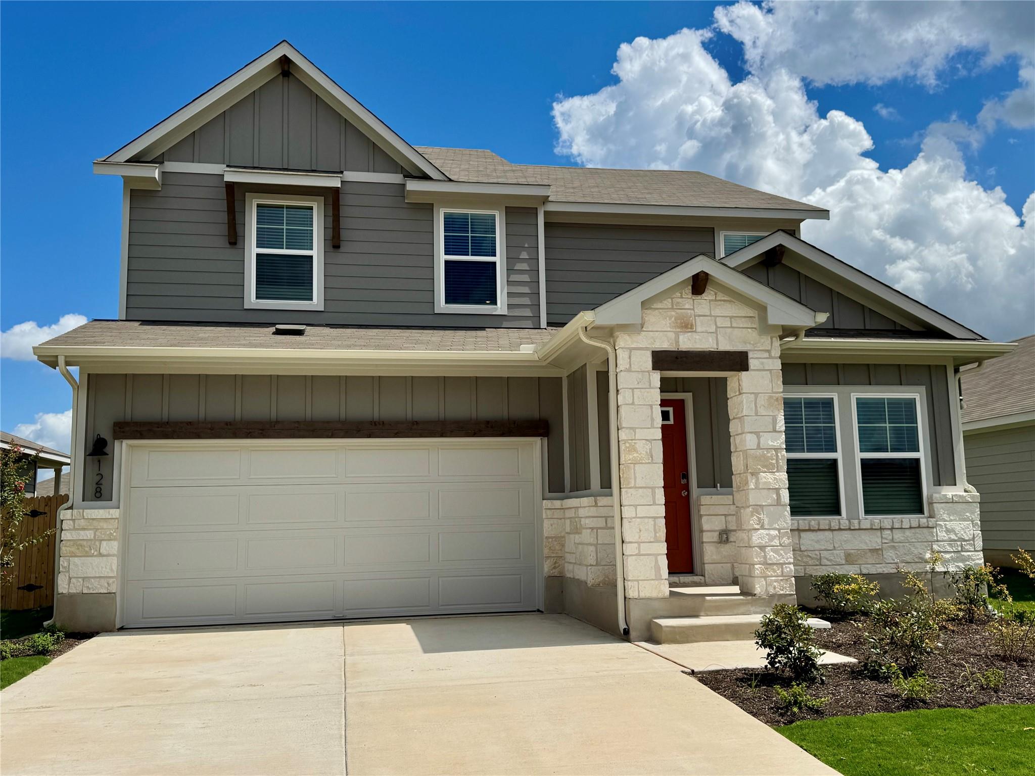 128 Bonnellis Roost, Cedar Creek, TX 78612