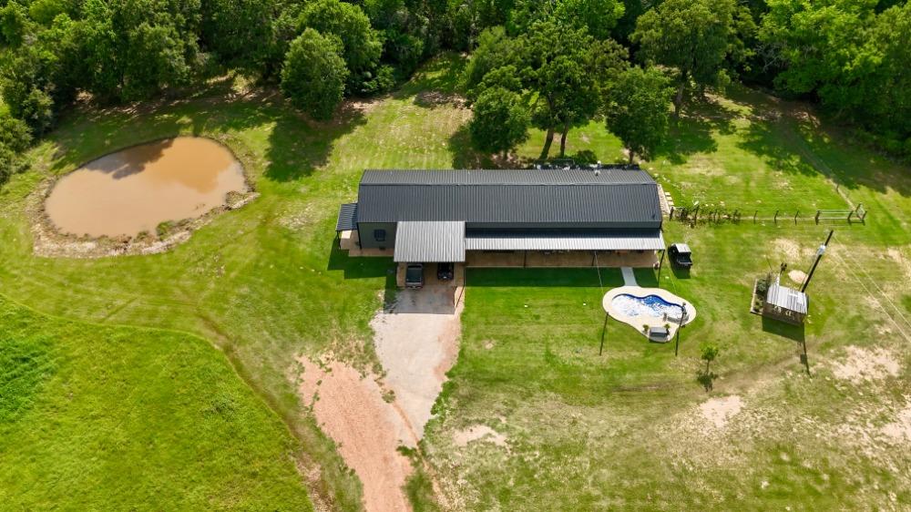 6009 County Road 326, Lexington, TX 78947