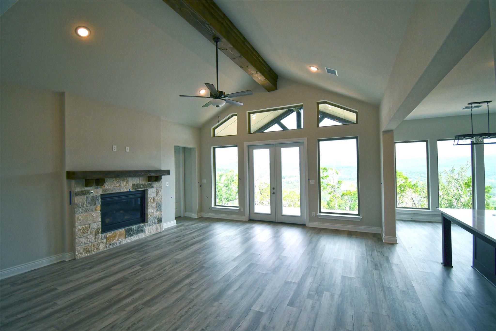 25012 Montana Creek Xing, Marble Falls, TX 78654