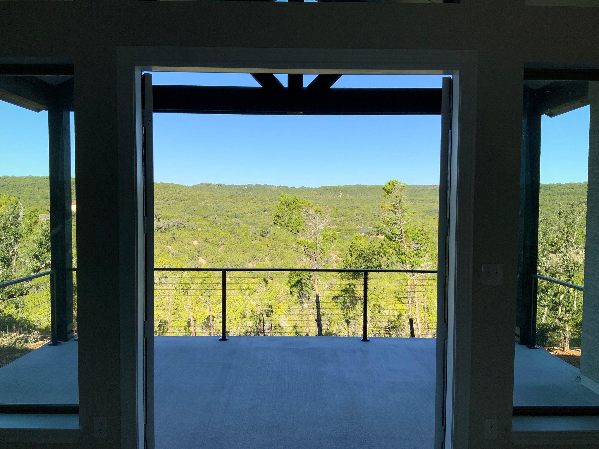 25012 Montana Creek Xing, Marble Falls, TX 78654