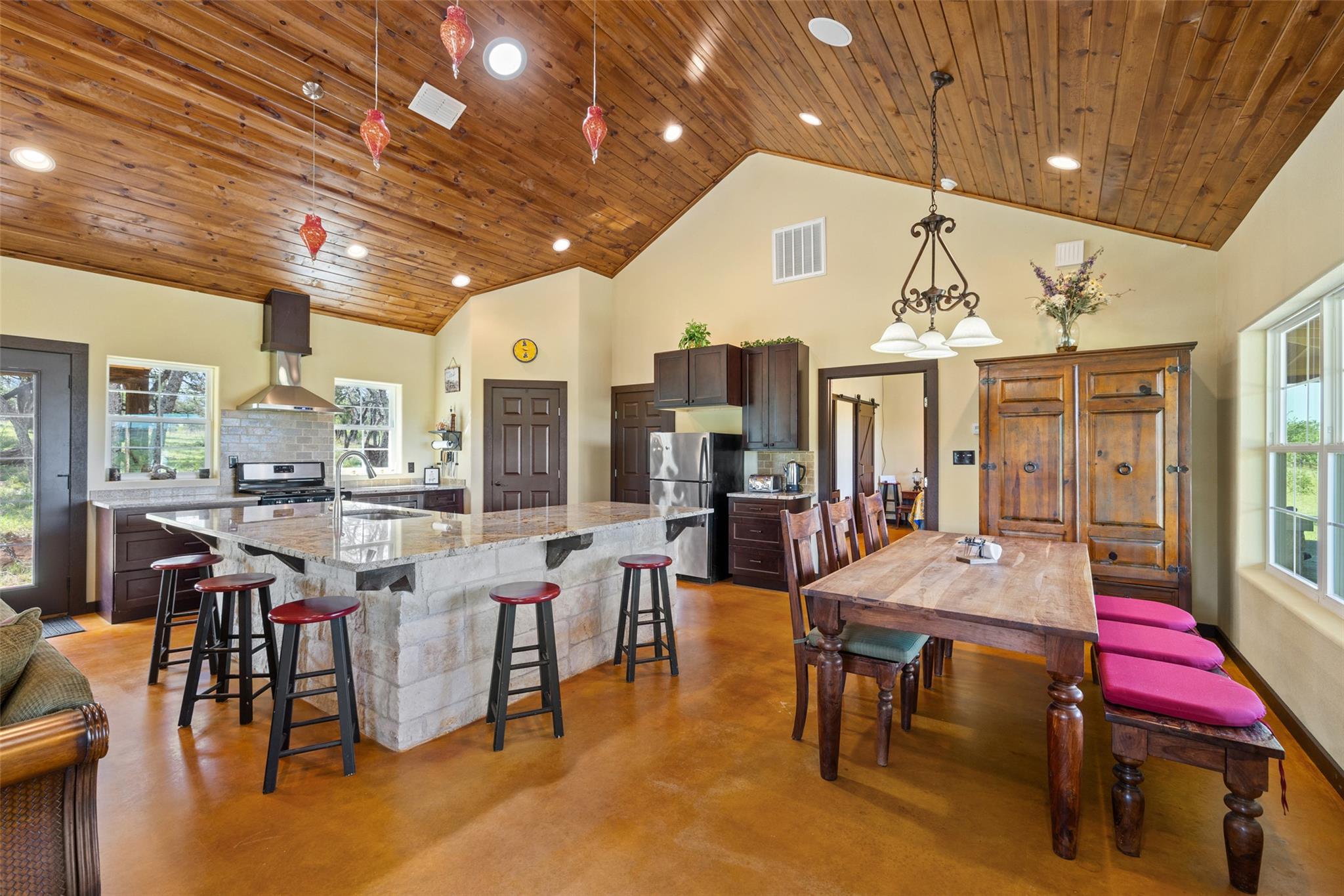 11755 RM 1323, Johnson City, TX 78636