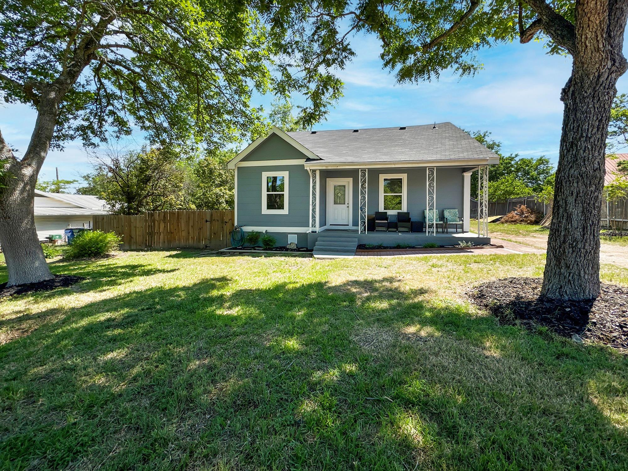 103 E Hoopes Ave, Pflugerville, TX 78660
