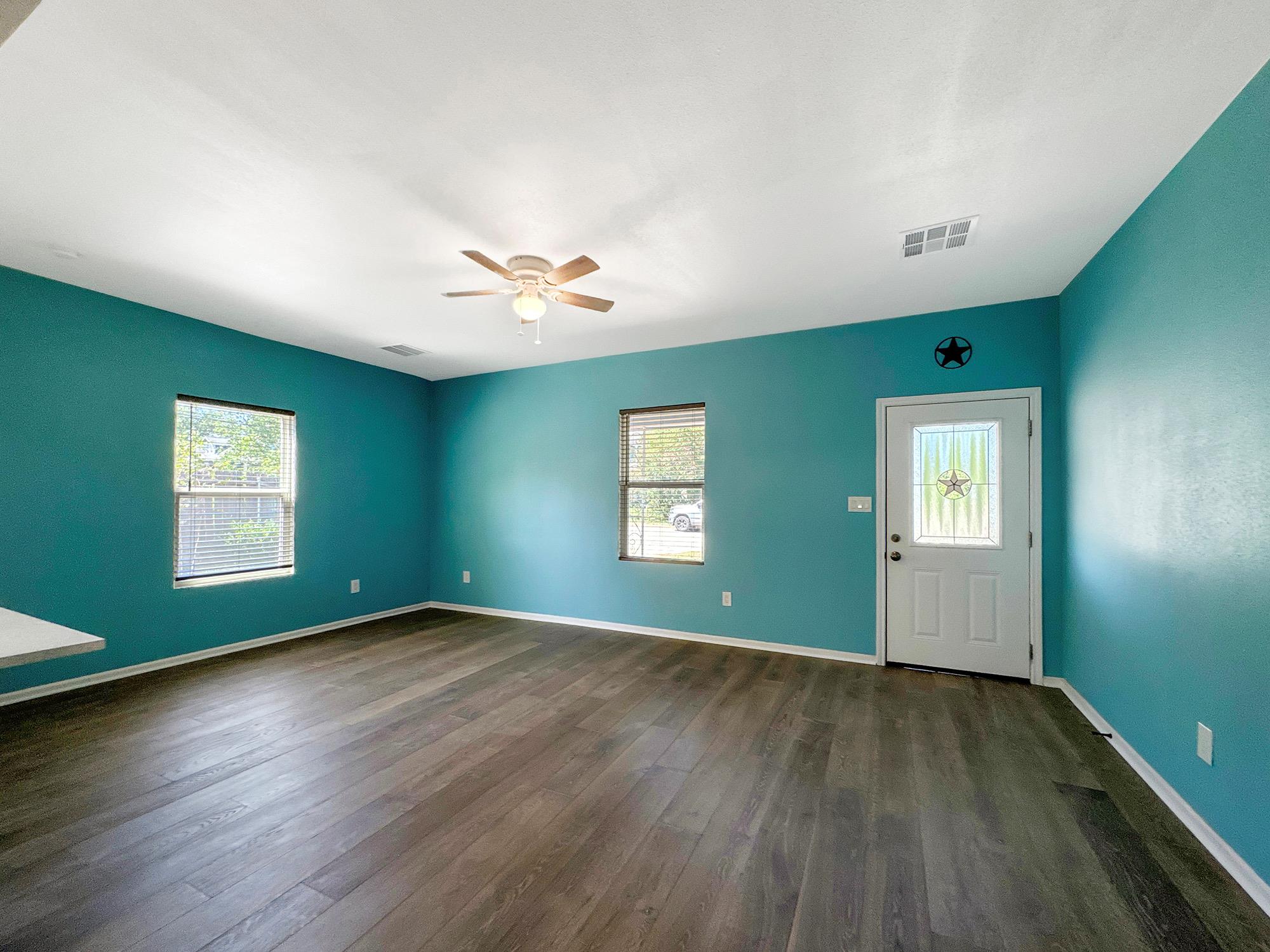 103 E Hoopes Ave, Pflugerville, TX 78660