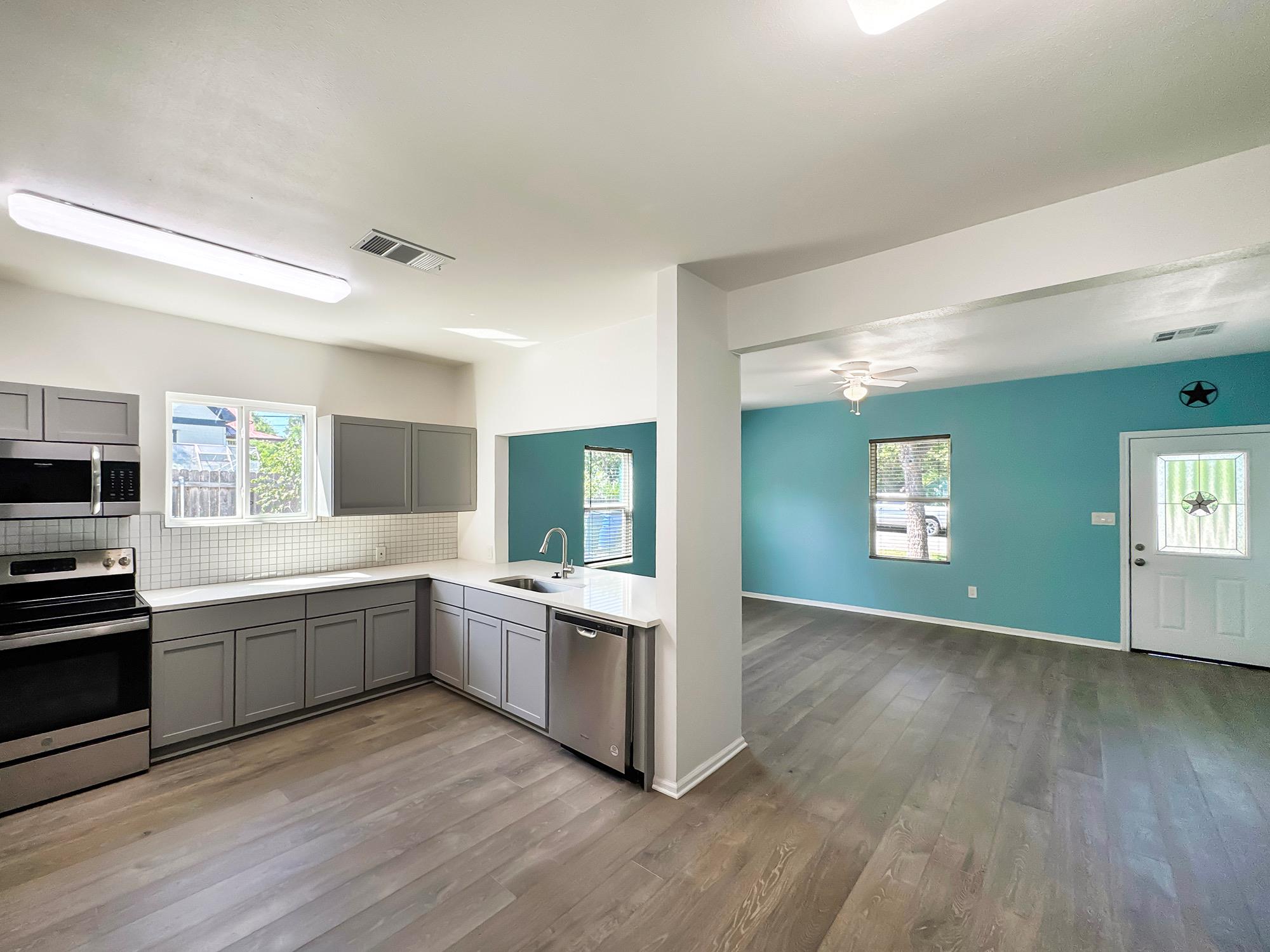 103 E Hoopes Ave, Pflugerville, TX 78660
