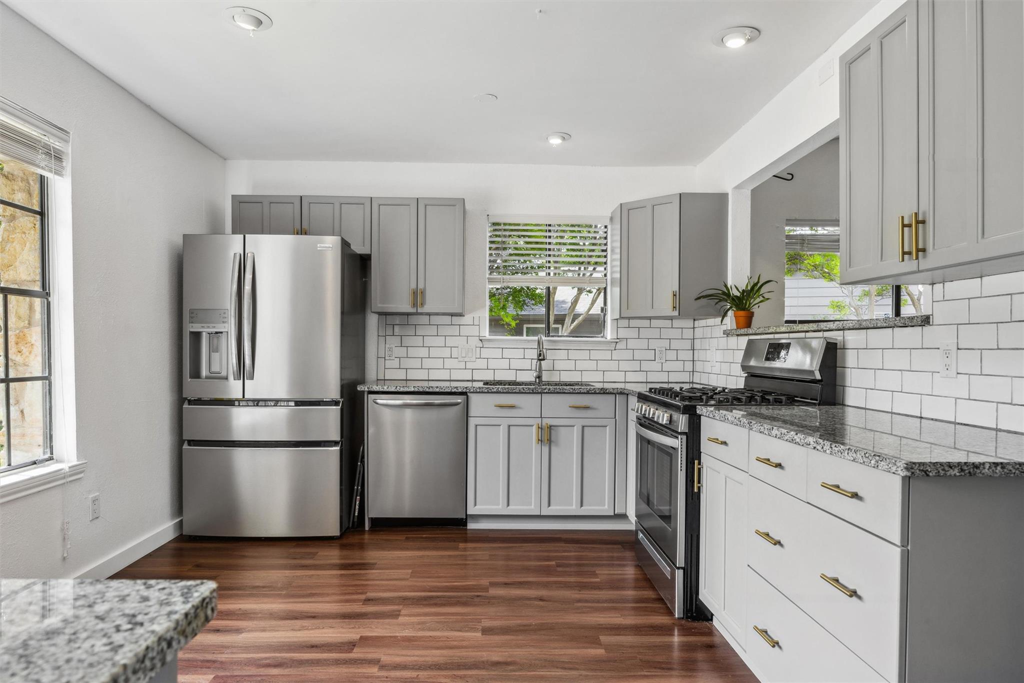 9906 Briar Ridge Dr, Austin, TX 78748