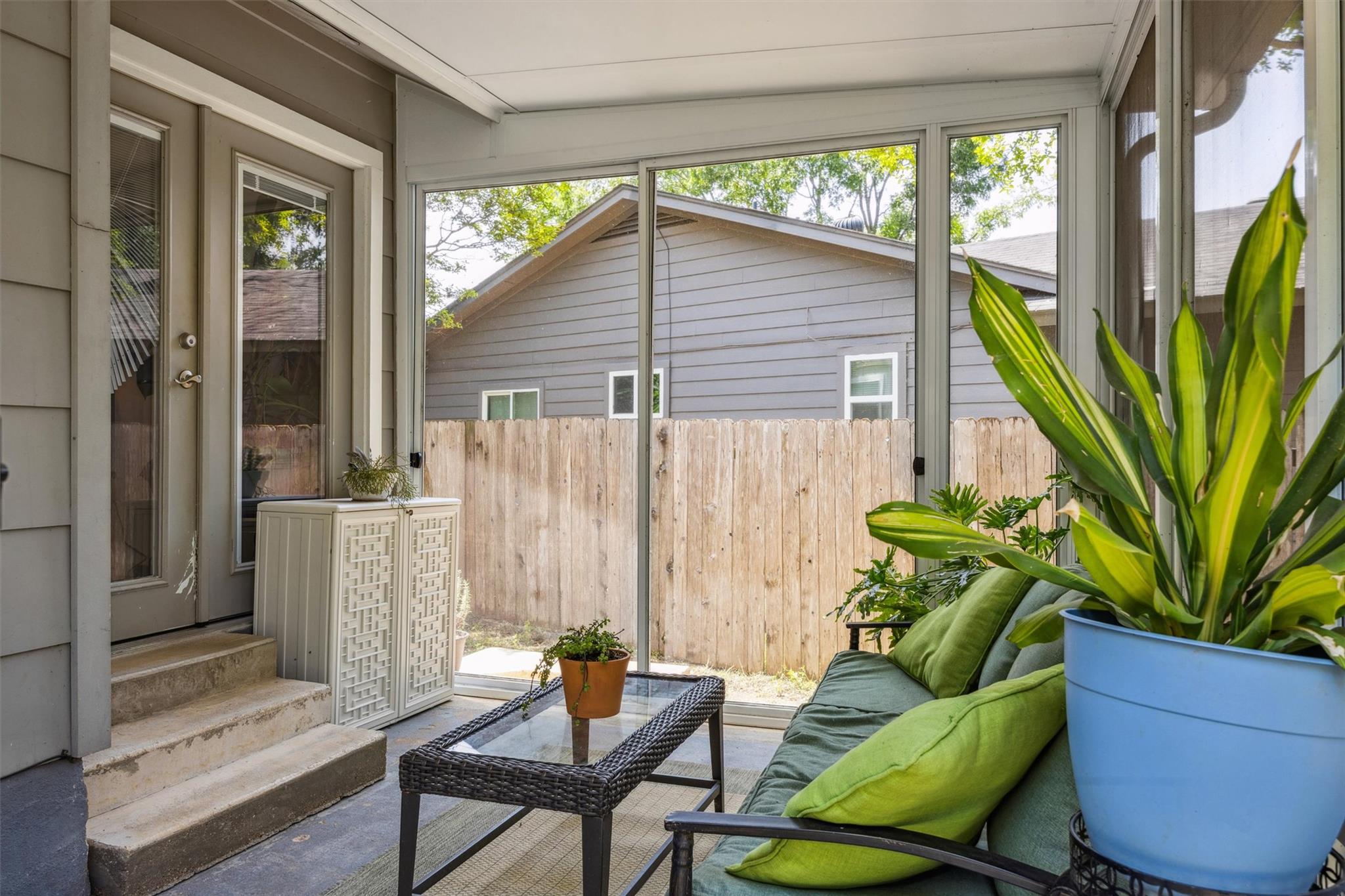 9906 Briar Ridge Dr, Austin, TX 78748