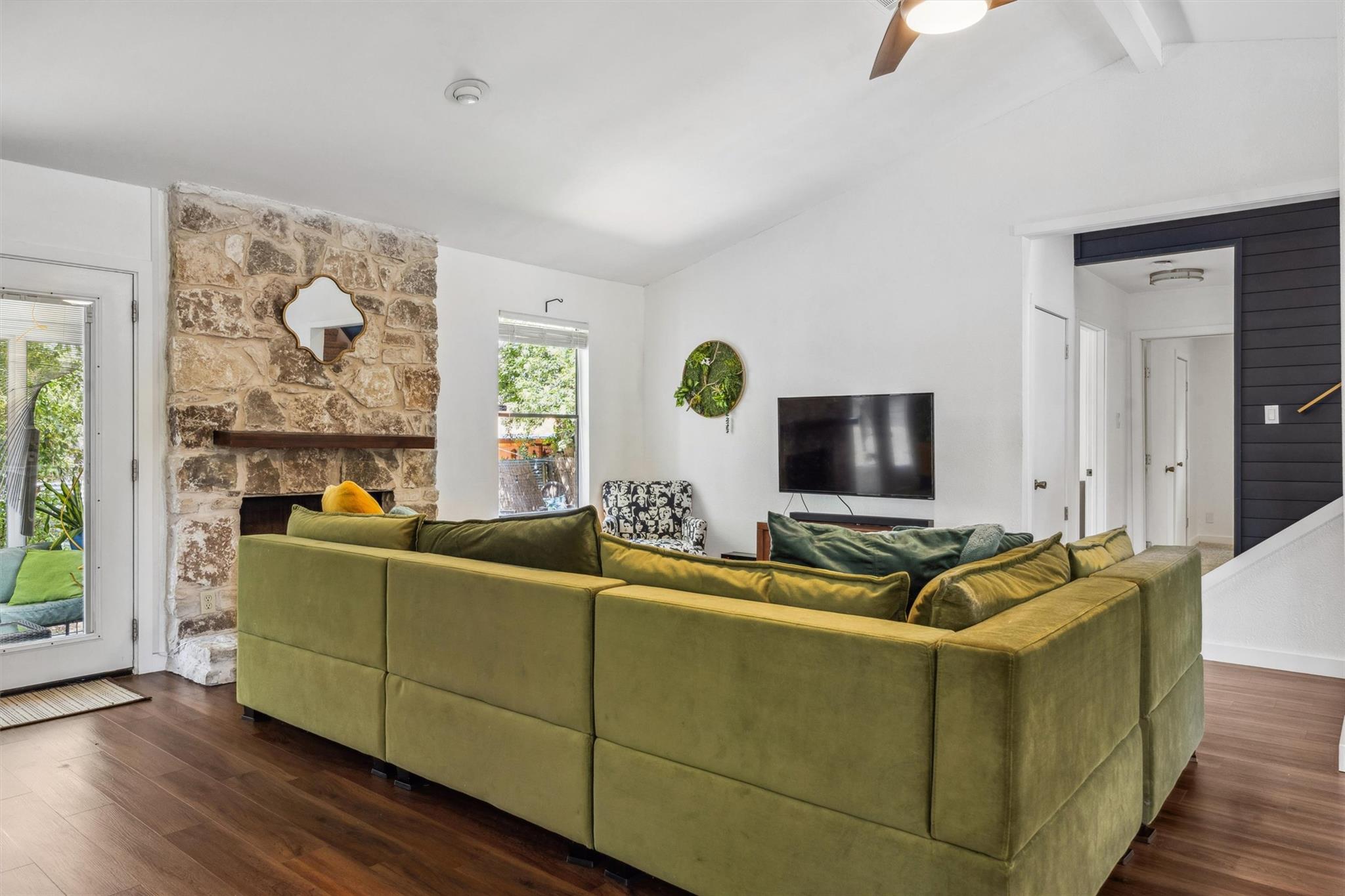 9906 Briar Ridge Dr, Austin, TX 78748